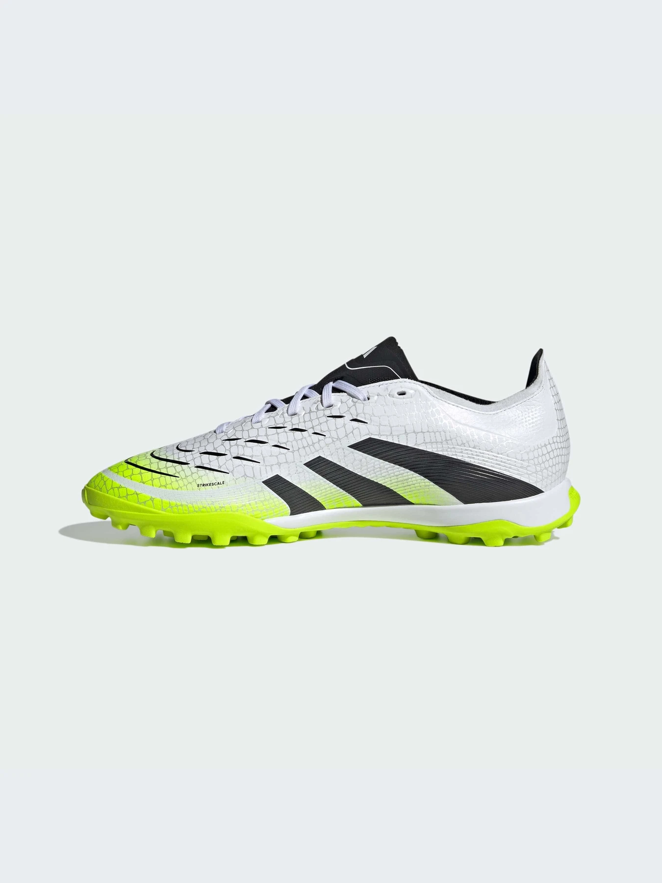 Кроссовки Adidas Predator модель JI1132-KZ Кроссовки Adidas Predator модель JI1132-KZ Фото