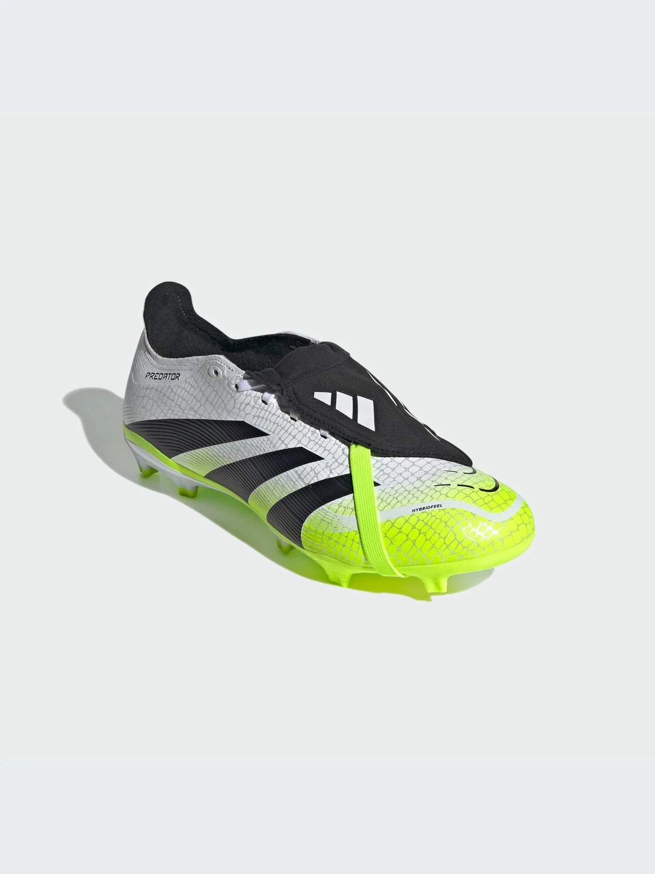 Кроссовки Adidas Predator модель JI1111-KZ Кроссовки Adidas Predator модель JI1111-KZ Фото