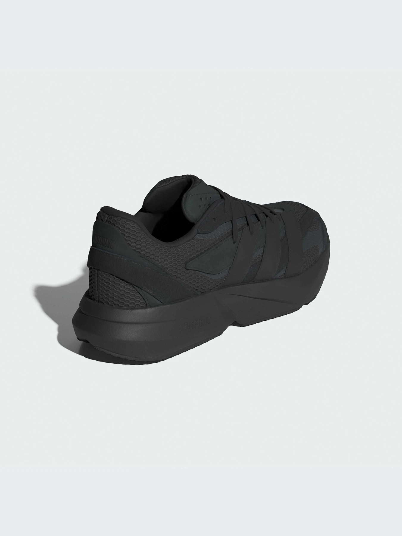 Кроссовки Adidas модель JH6941-KZ Кроссовки Adidas модель JH6941-KZ Фото