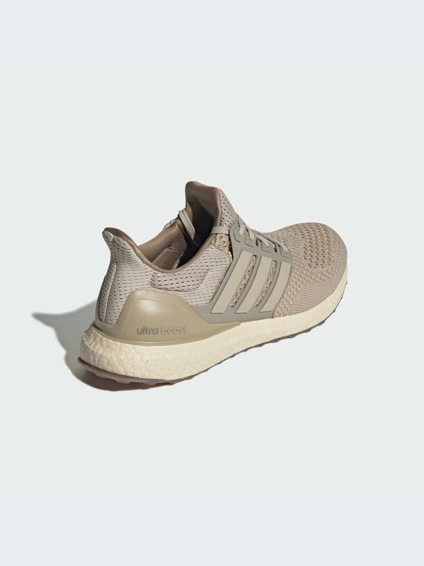 Кроссовки Adidas Ultraboost модель JS1254-KZ Кроссовки Adidas Ultraboost модель JS1254-KZ Фото