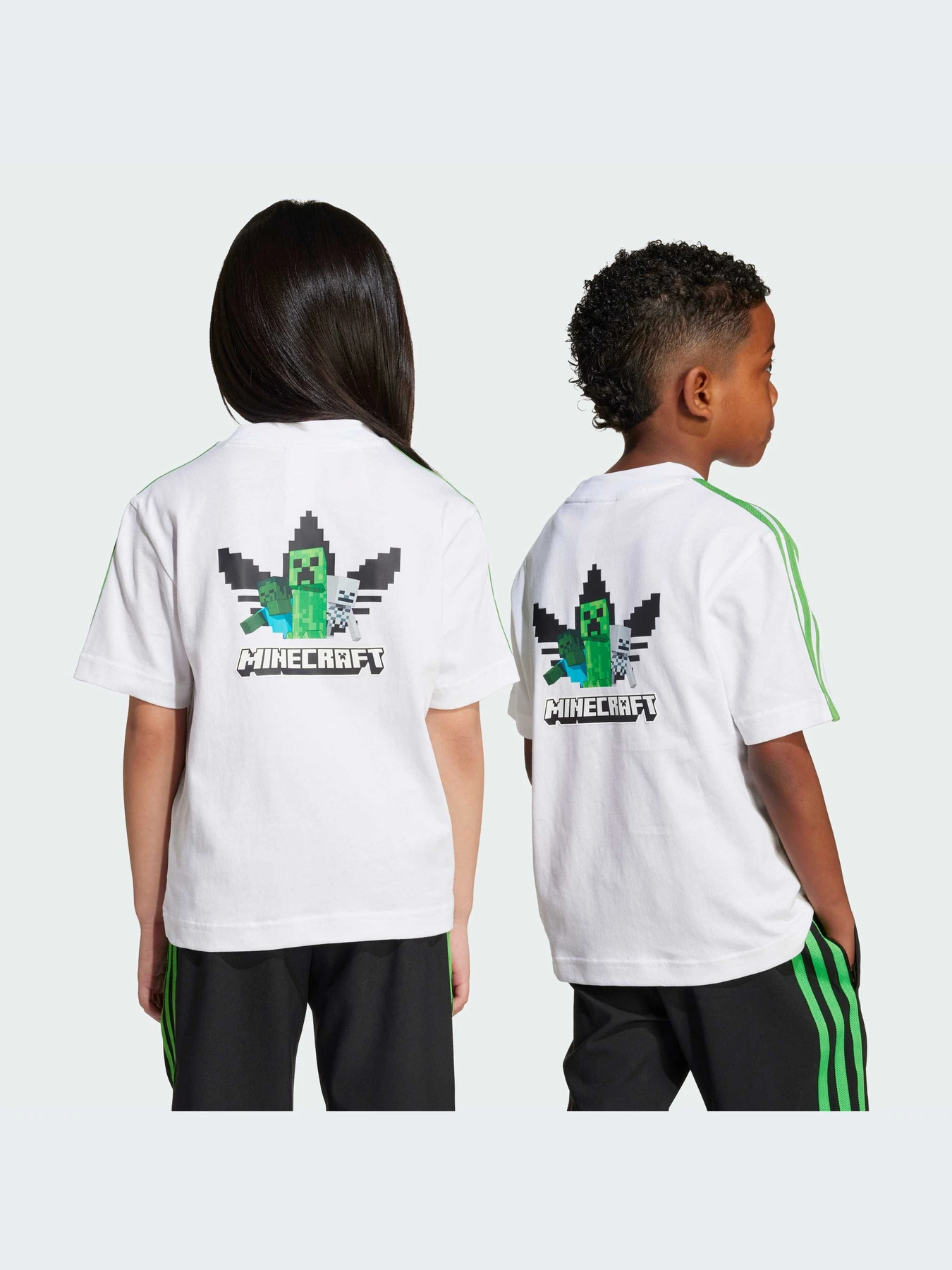 Футболки и поло Adidas Graphics модель JW5329-KZ Футболки и поло Adidas Graphics модель JW5329-KZ Фото