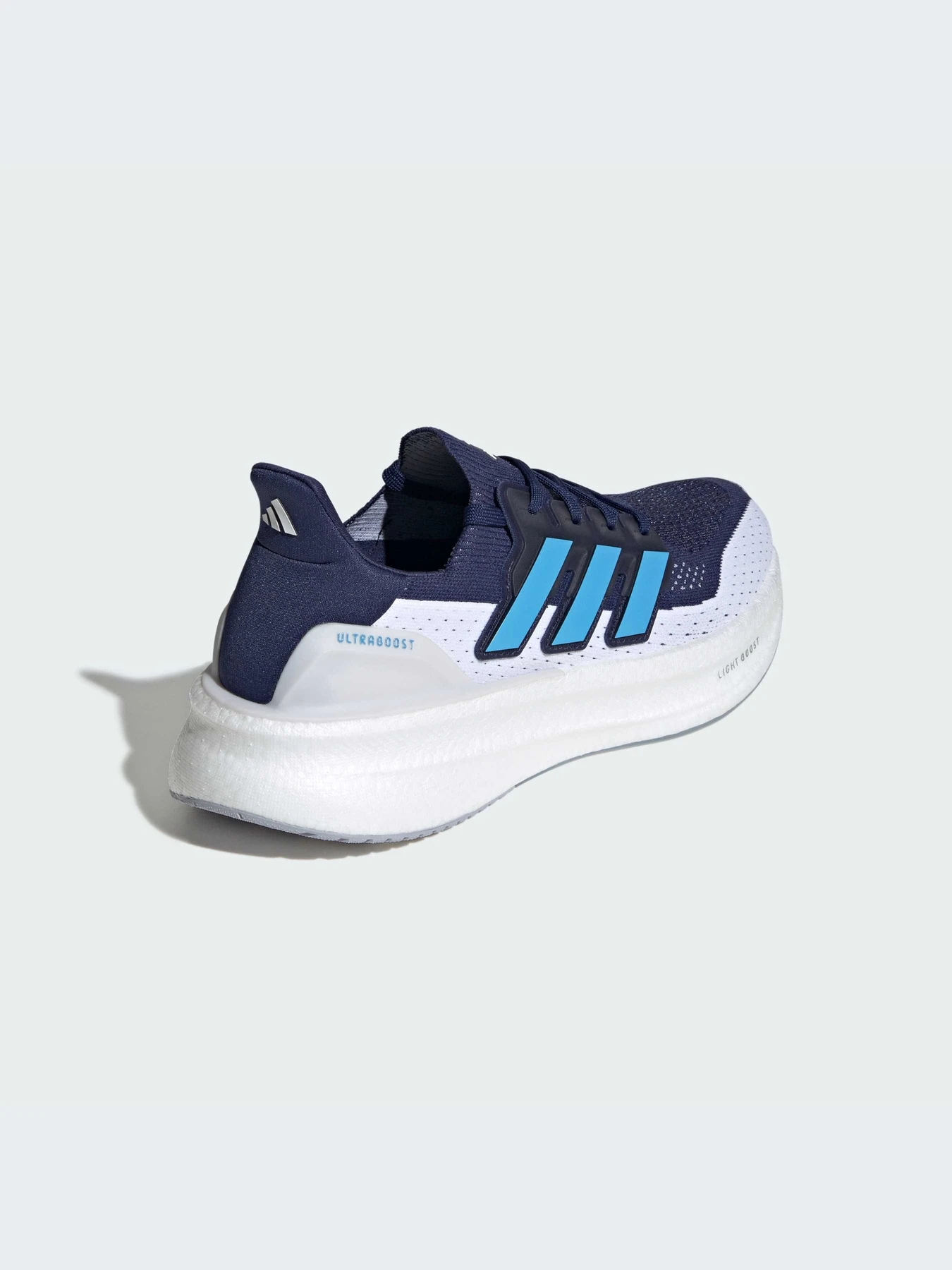 Кроссовки Adidas Ultraboost модель JQ2905-KZ Фото