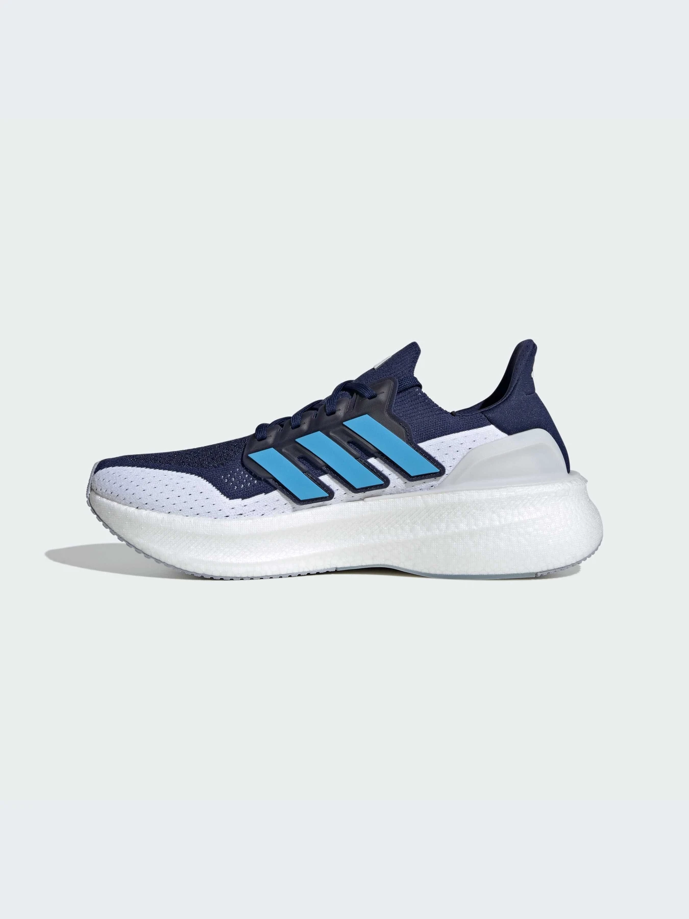 Кроссовки Adidas Ultraboost модель JQ2905-KZ Фото