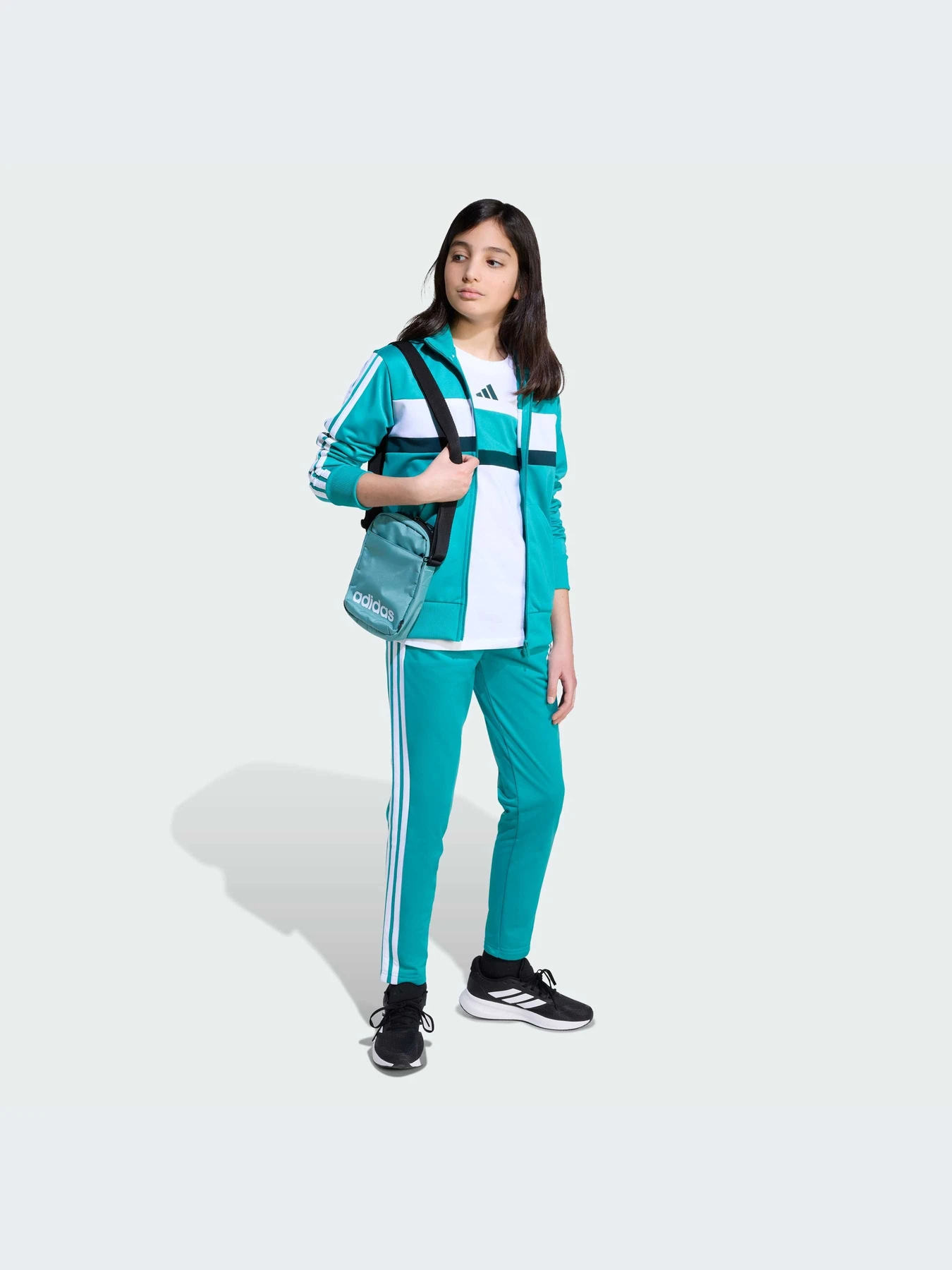 Футболки и поло Adidas модель JX0192-KZ Футболки и поло Adidas модель JX0192-KZ Фото