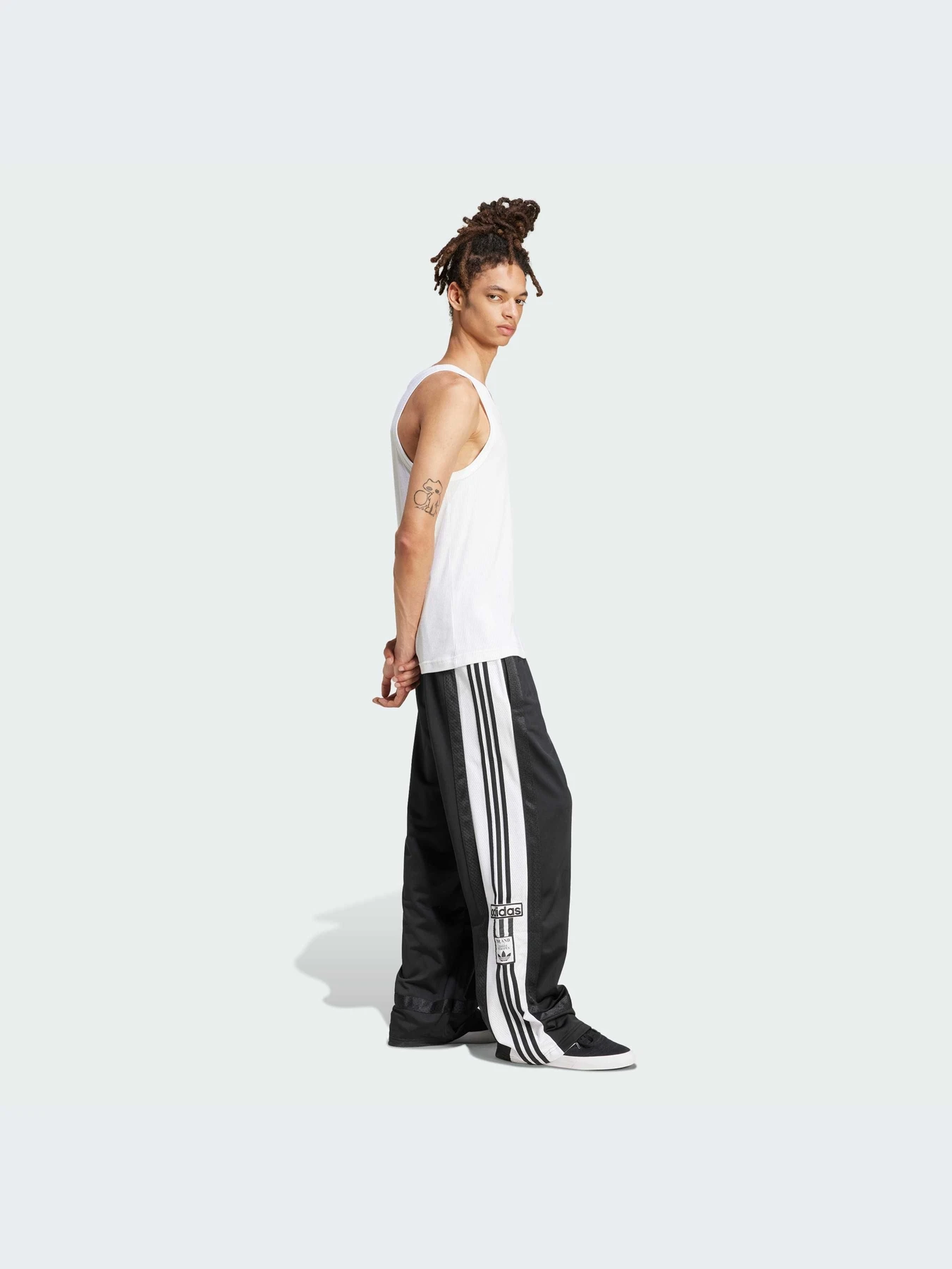 Брюки Adidas Adicolor модель JD4267-KZ Брюки Adidas Adicolor модель JD4267-KZ Фото