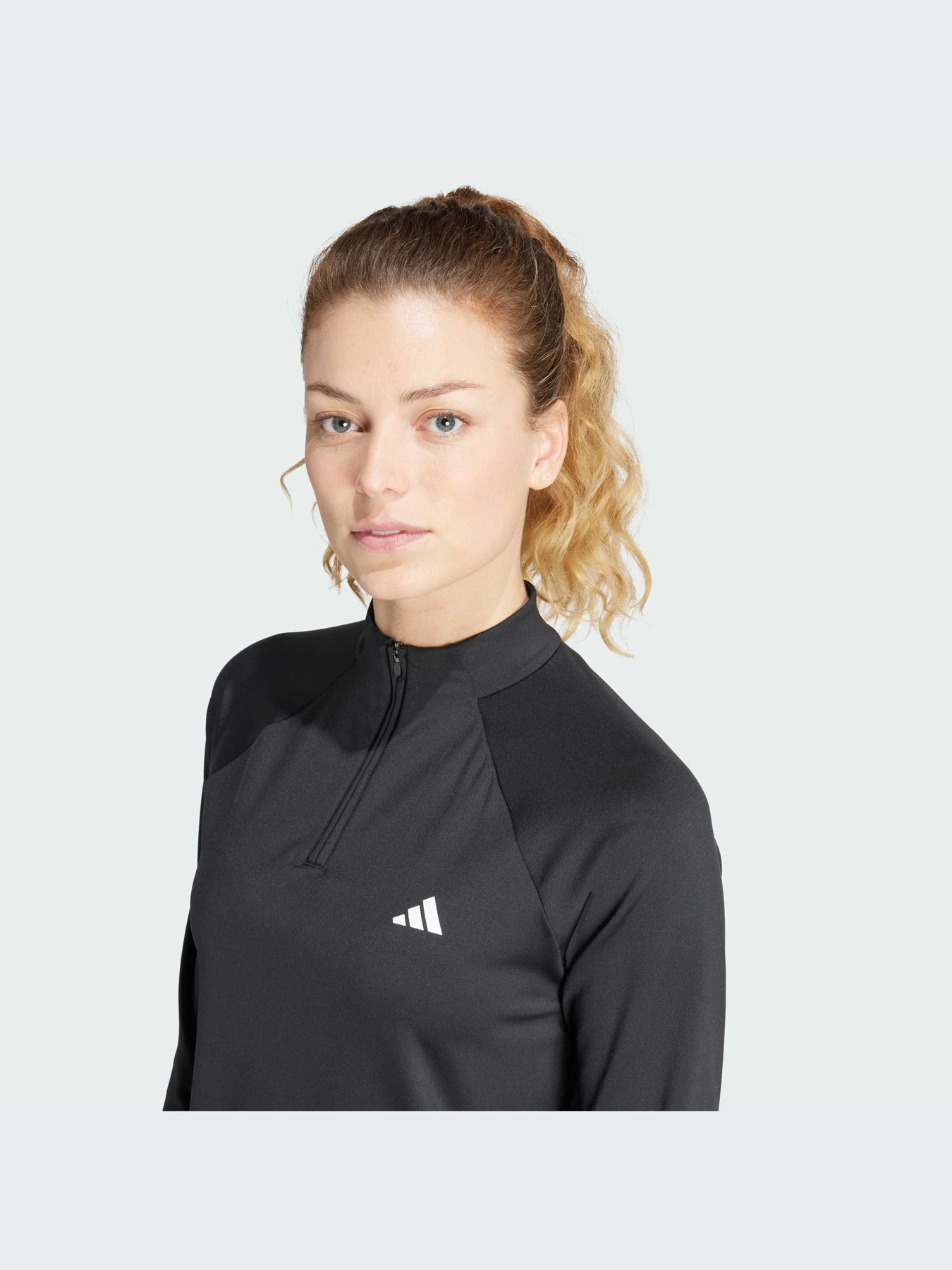 Худи и свитшоты Adidas модель IS4028-KZ Худи и свитшоты Adidas модель IS4028-KZ Фото