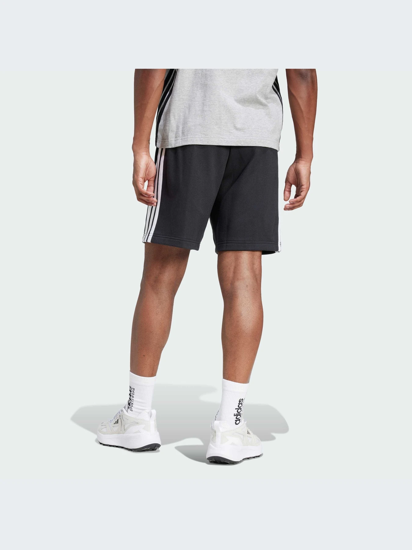 Шорты Adidas модель JE6414-KZ Шорты Adidas модель JE6414-KZ Фото