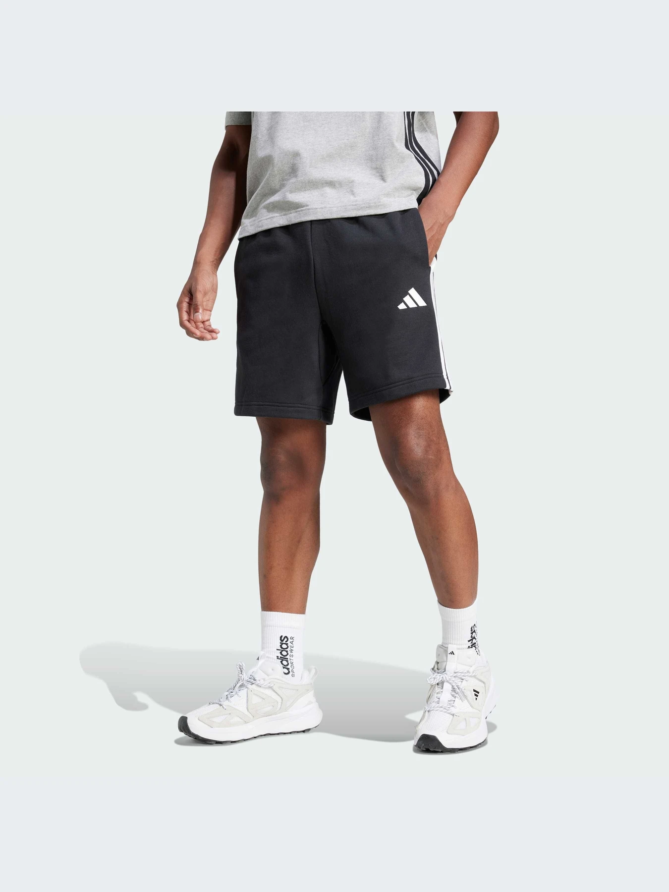 Шорты Adidas модель JE6414-KZ Шорты Adidas модель JE6414-KZ Фото