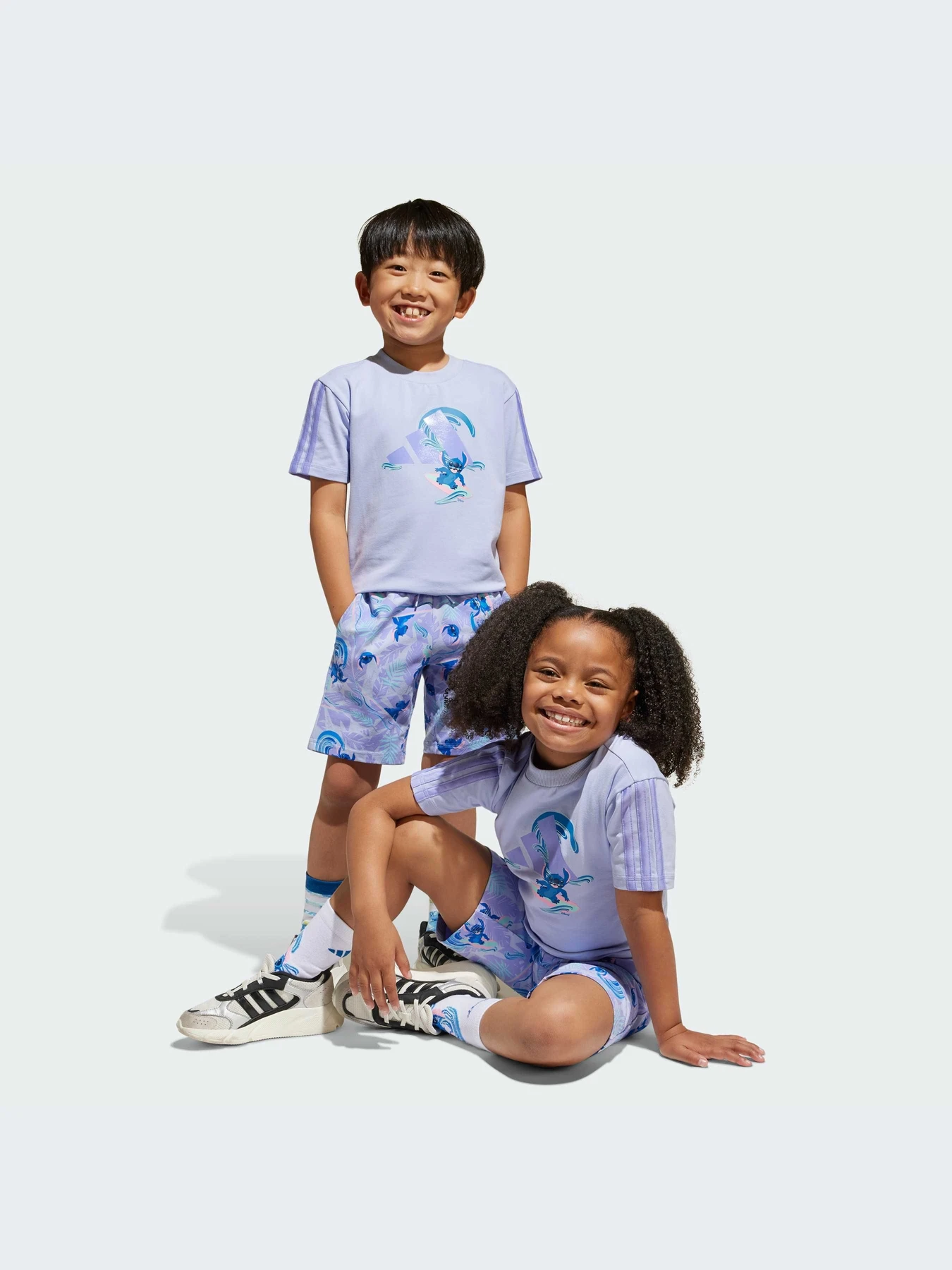 Костюмы Adidas Disney модель JD4558-KZ Костюмы Adidas Disney модель JD4558-KZ Фото