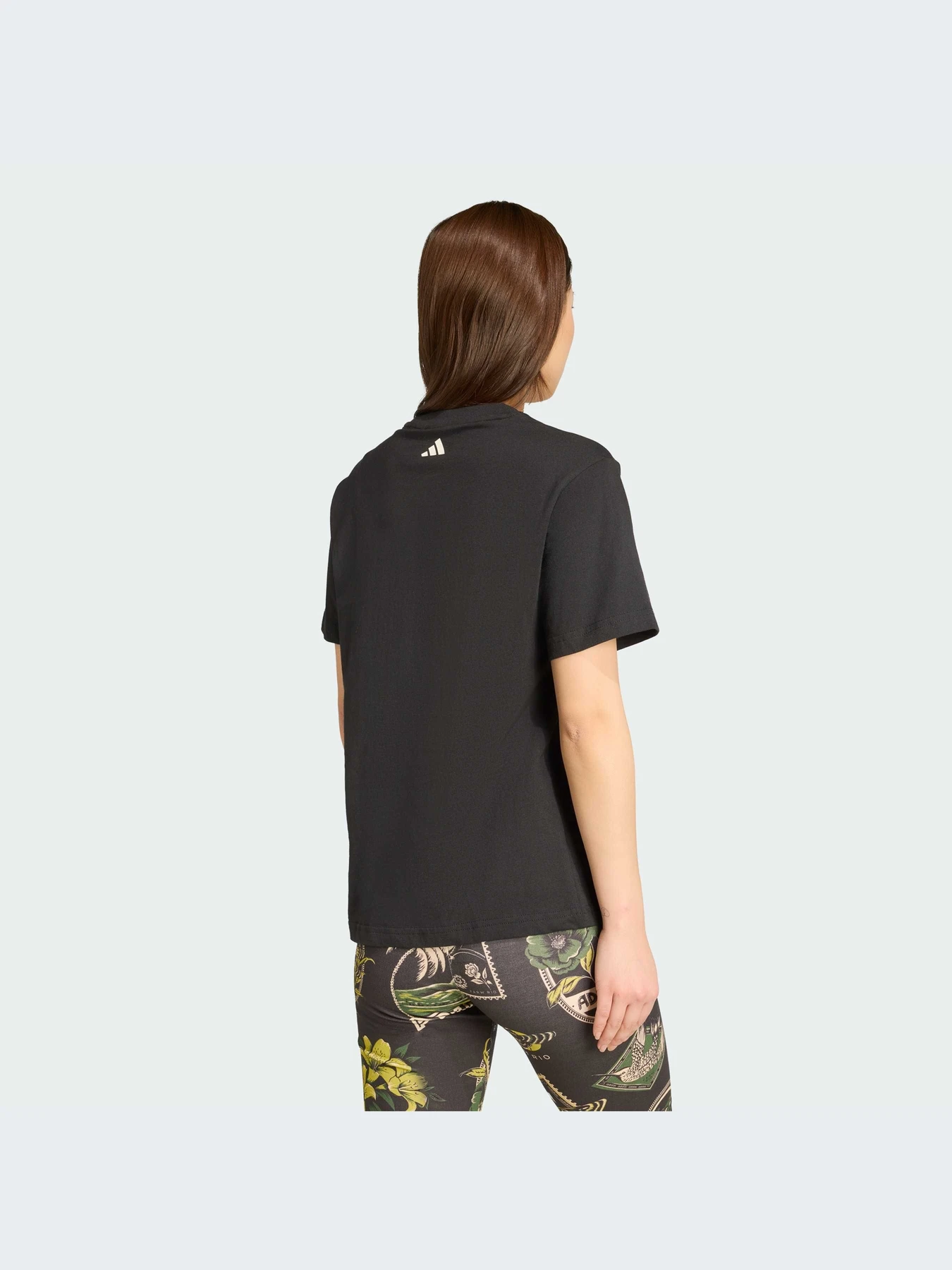 Футболки и поло Adidas модель JV8609-KZ Футболки и поло Adidas модель JV8609-KZ Фото