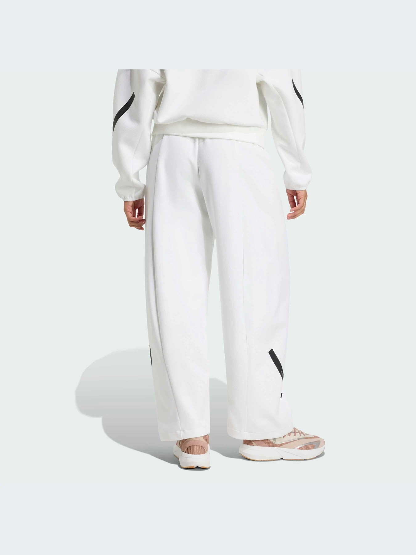 Брюки Adidas ZNE модель JL7332-KZ Брюки Adidas ZNE модель JL7332-KZ Фото