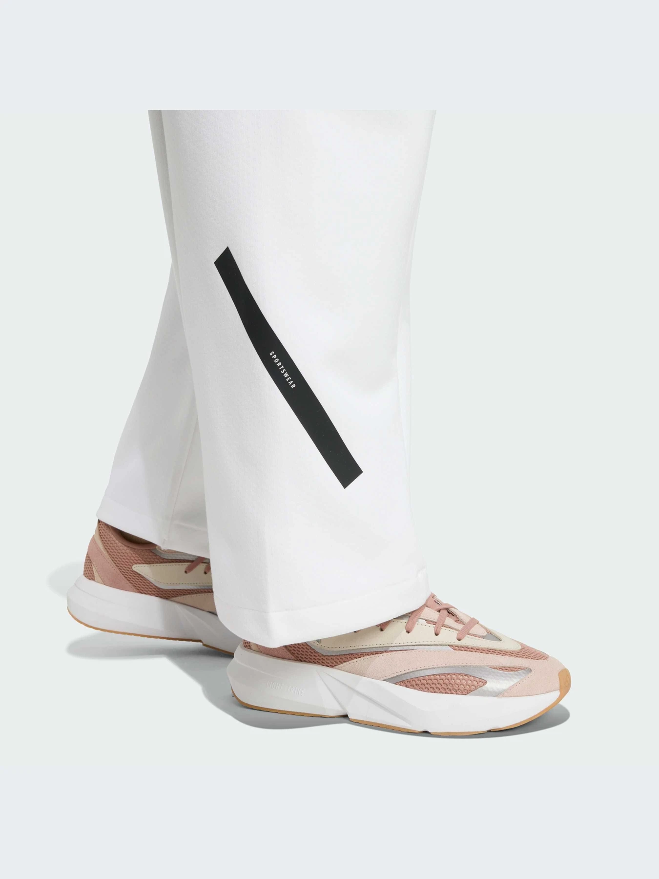Брюки Adidas ZNE модель JL7332-KZ Брюки Adidas ZNE модель JL7332-KZ Фото
