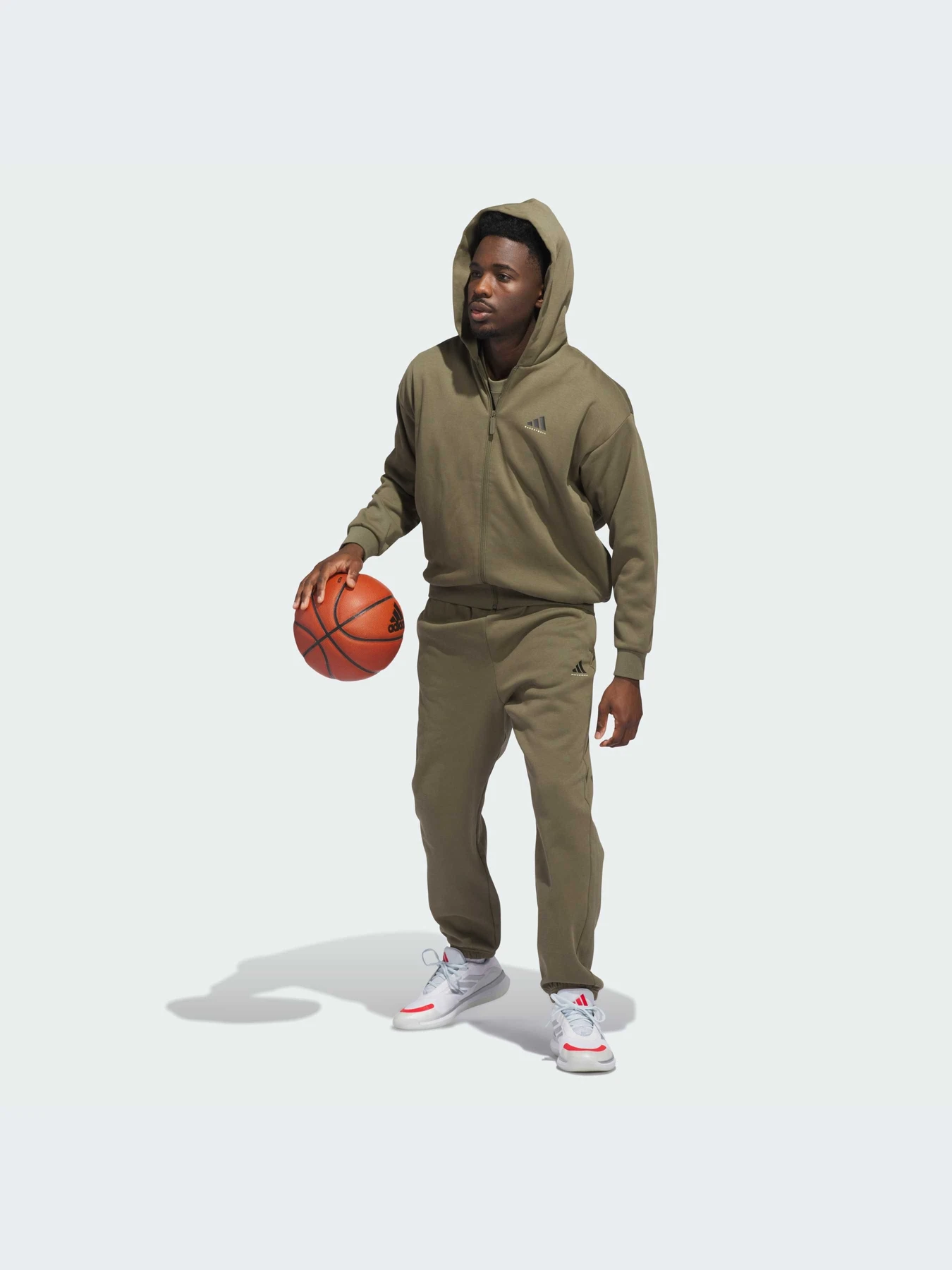 Худи и свитшоты Adidas модель KB3065-KZ Худи и свитшоты Adidas модель KB3065-KZ Фото