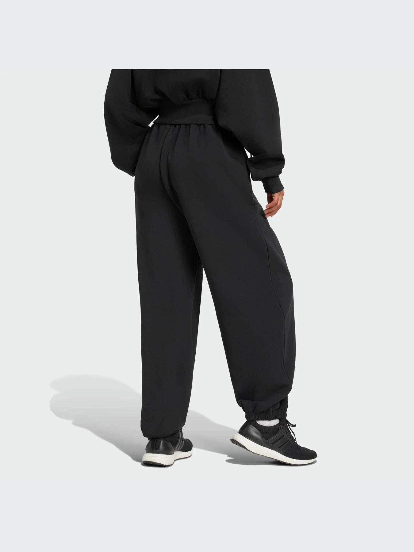 Брюки Adidas модель JM1652-KZ Брюки Adidas модель JM1652-KZ Фото