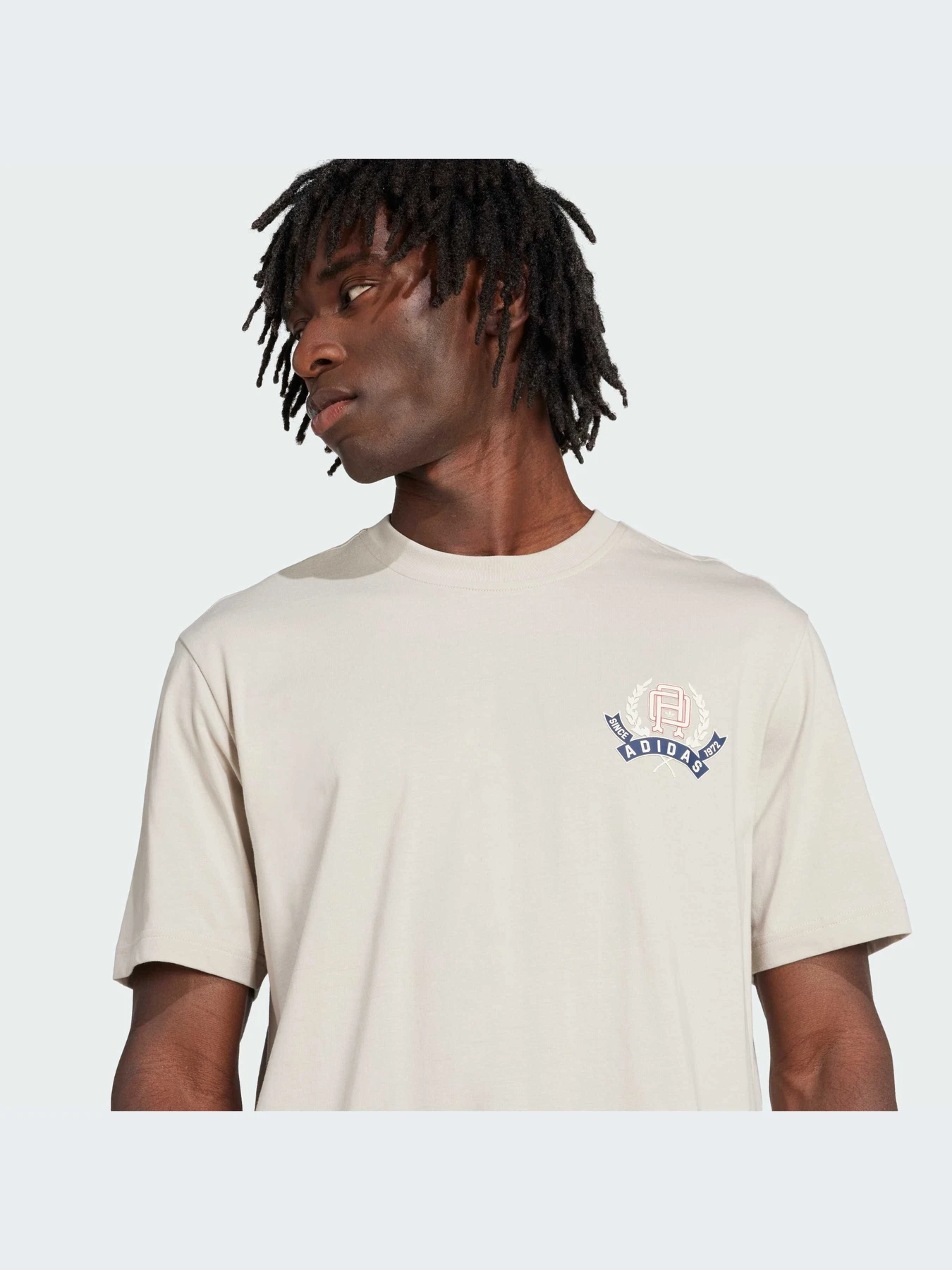 Футболки и поло Adidas Graphics модель JX8157-KZ Футболки и поло Adidas Graphics модель JX8157-KZ Фото