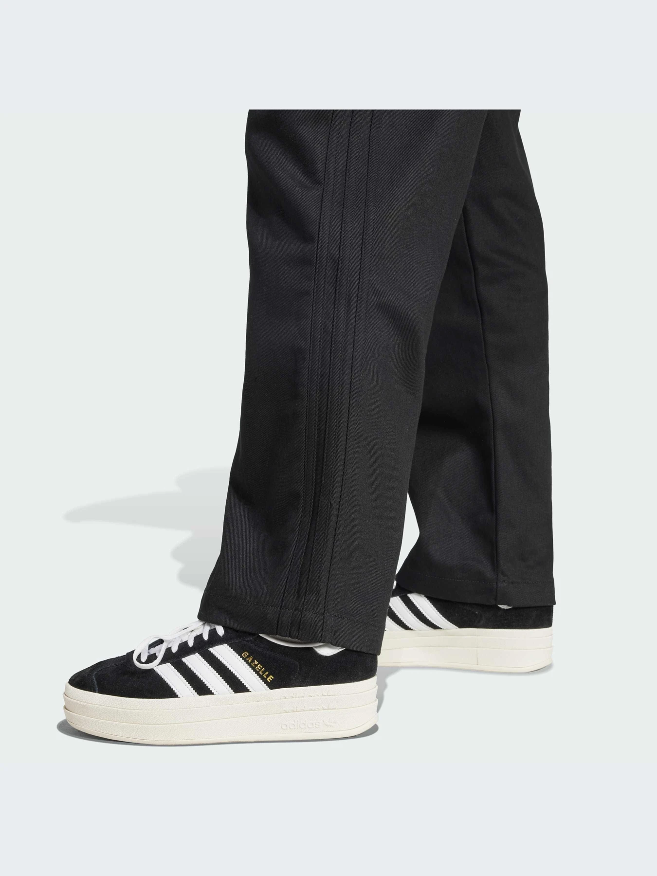 Брюки Adidas модель JX7594-KZ Брюки Adidas модель JX7594-KZ Фото