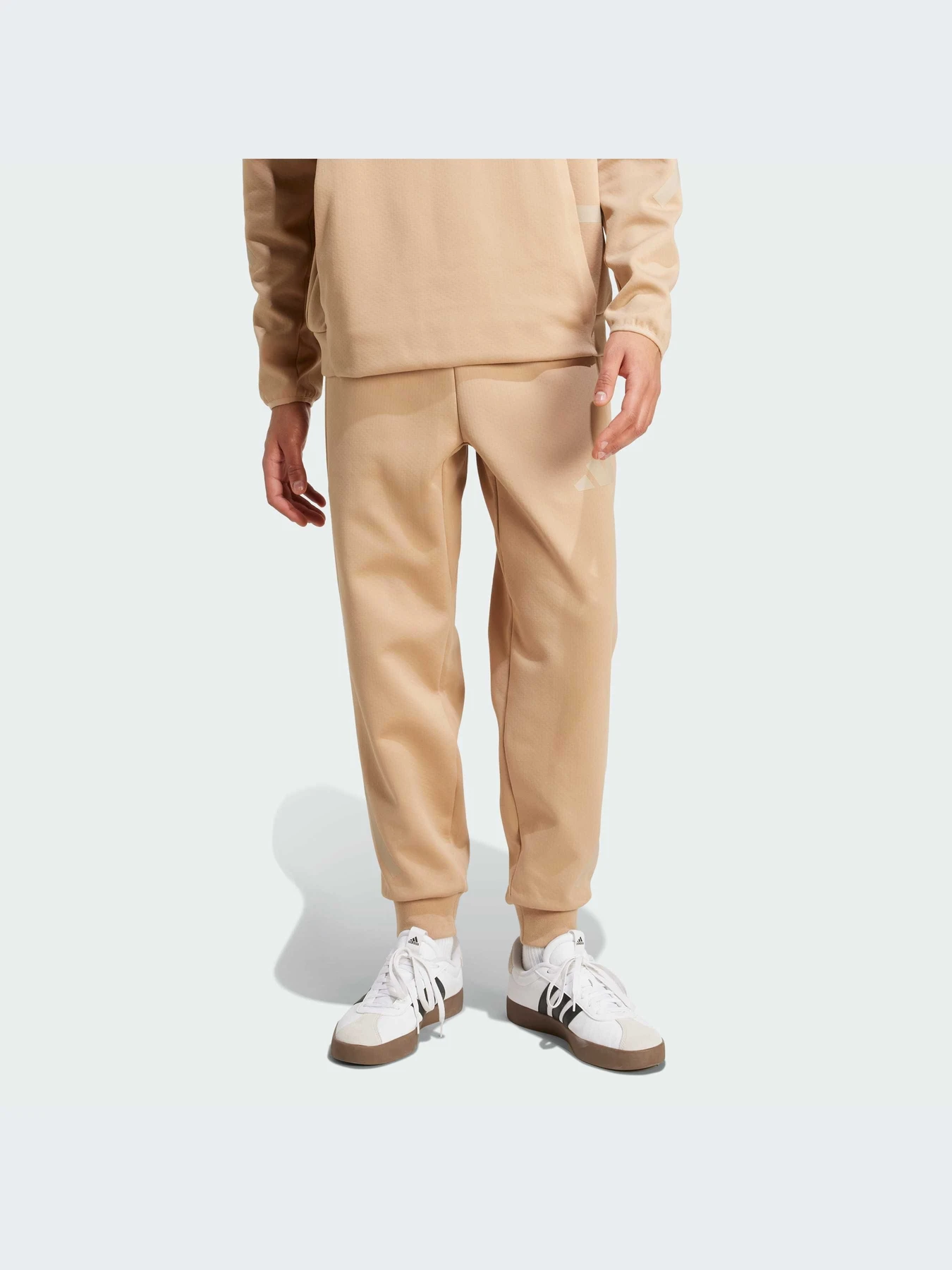 Брюки Adidas ZNE модель JW4725-KZ Брюки Adidas ZNE модель JW4725-KZ Фото