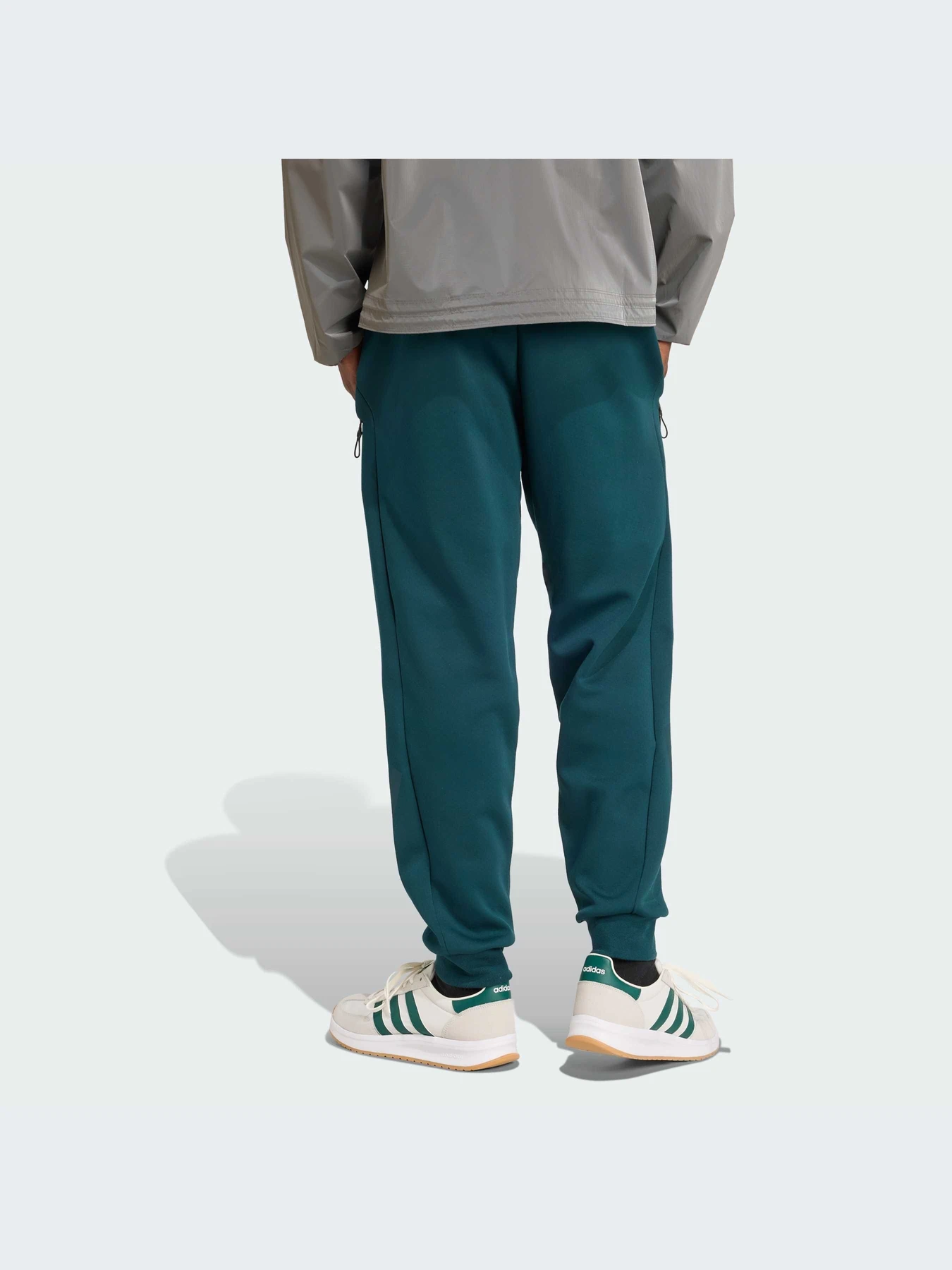 Брюки Adidas ZNE модель JW4724-KZ Брюки Adidas ZNE модель JW4724-KZ Фото