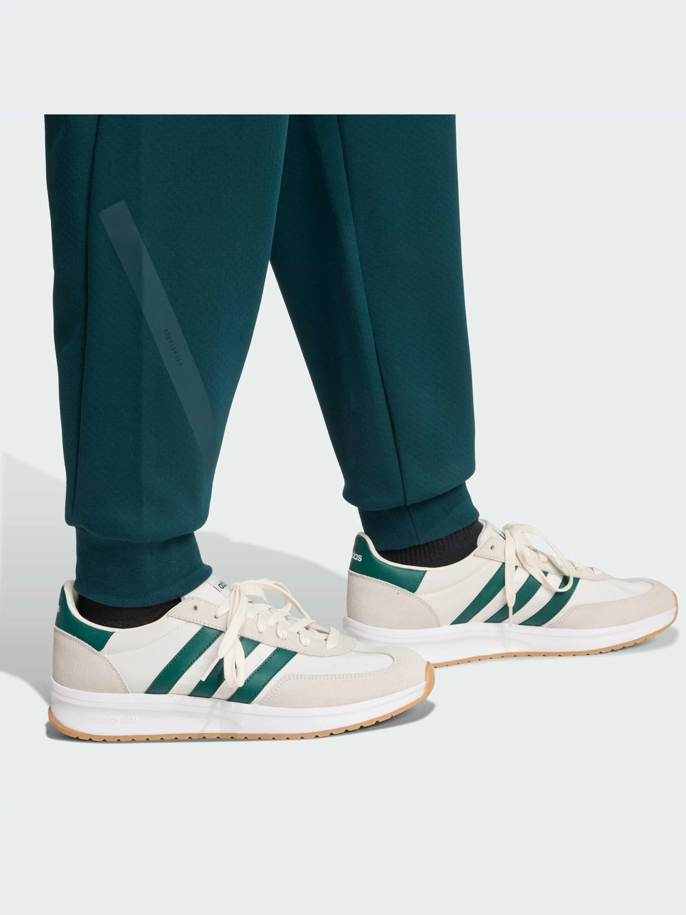 Брюки Adidas ZNE модель JW4724-KZ Брюки Adidas ZNE модель JW4724-KZ Фото