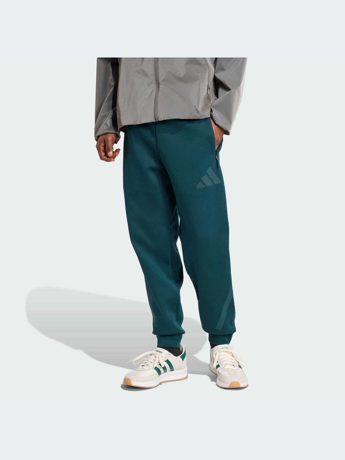 Брюки Adidas ZNE модель JW4724-KZ Брюки Adidas ZNE модель JW4724-KZ Фото