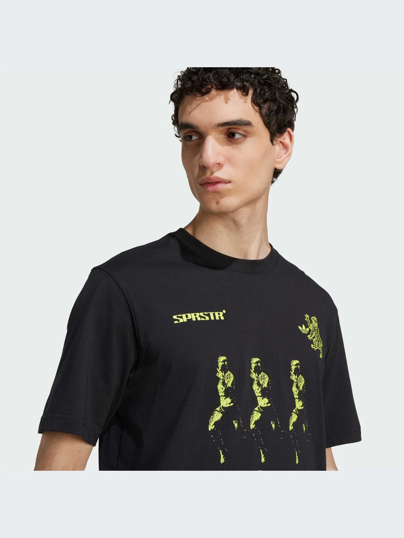 Футболки и поло Adidas Graphics модель JW2954-KZ Футболки и поло Adidas Graphics модель JW2954-KZ Фото