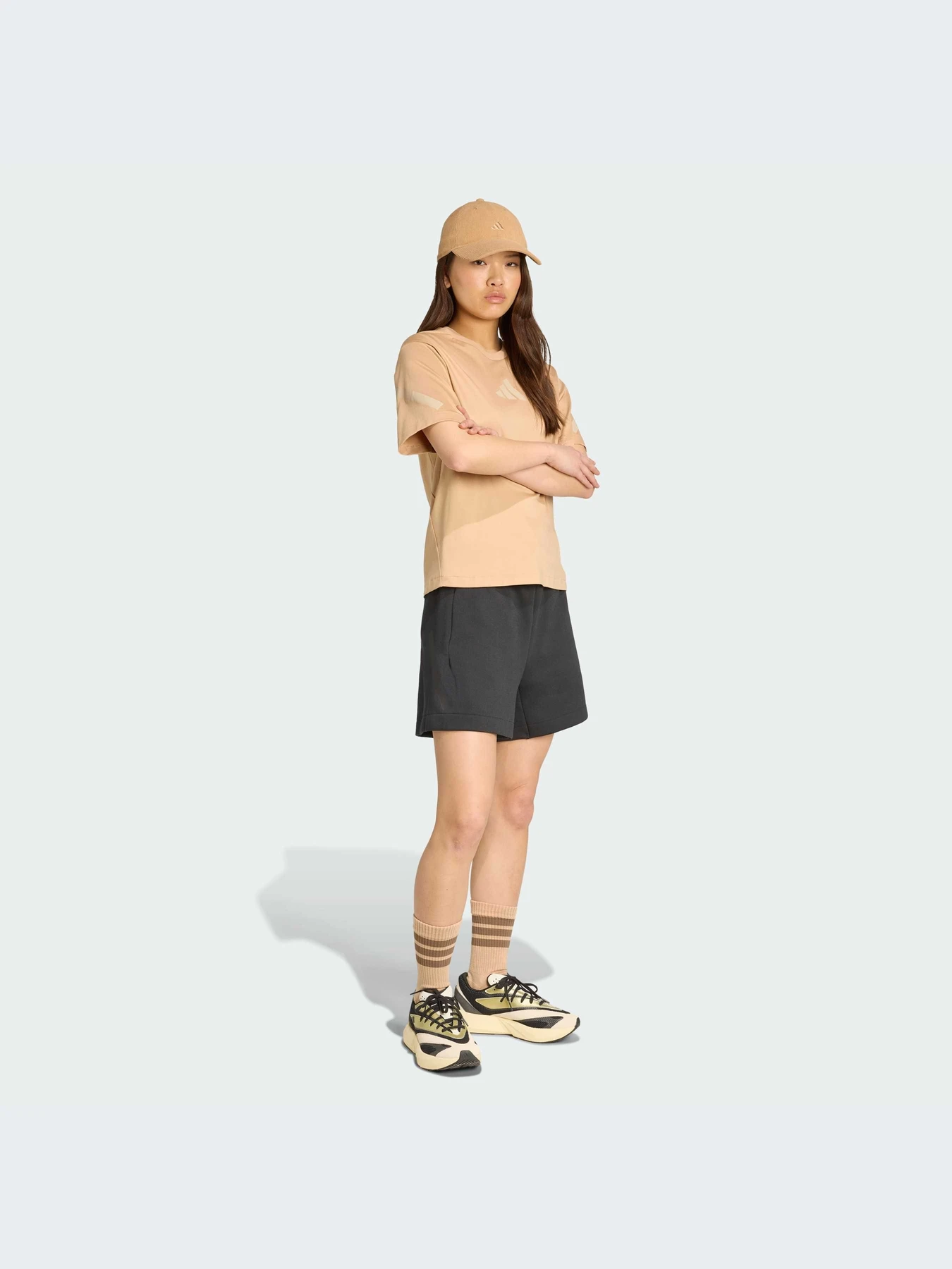 Футболки и поло Adidas ZNE модель JW7753-KZ Футболки и поло Adidas ZNE модель JW7753-KZ Фото