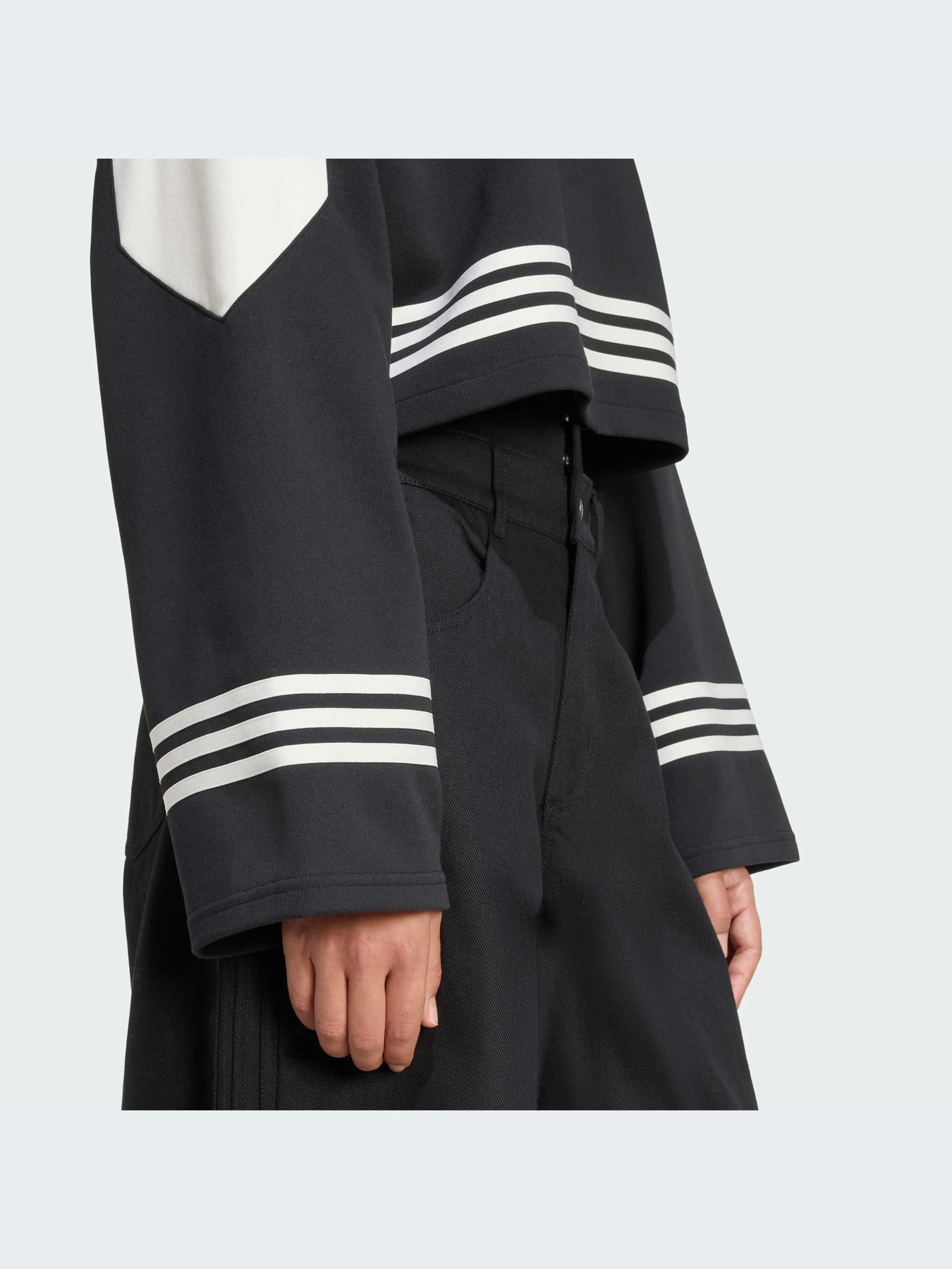 Худи и свитшоты Adidas модель JW7273-KZ Худи и свитшоты Adidas модель JW7273-KZ Фото