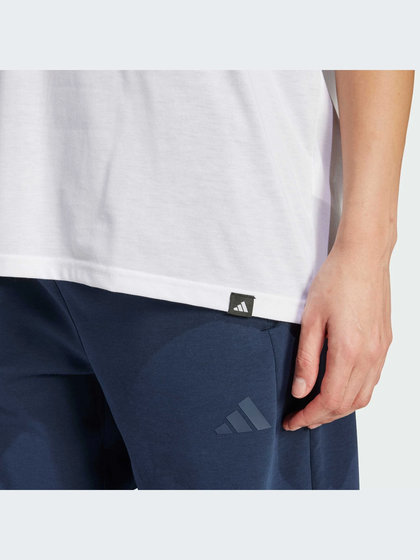 Футболки и поло Adidas модель JM8982-KZ Футболки и поло Adidas модель JM8982-KZ Фото