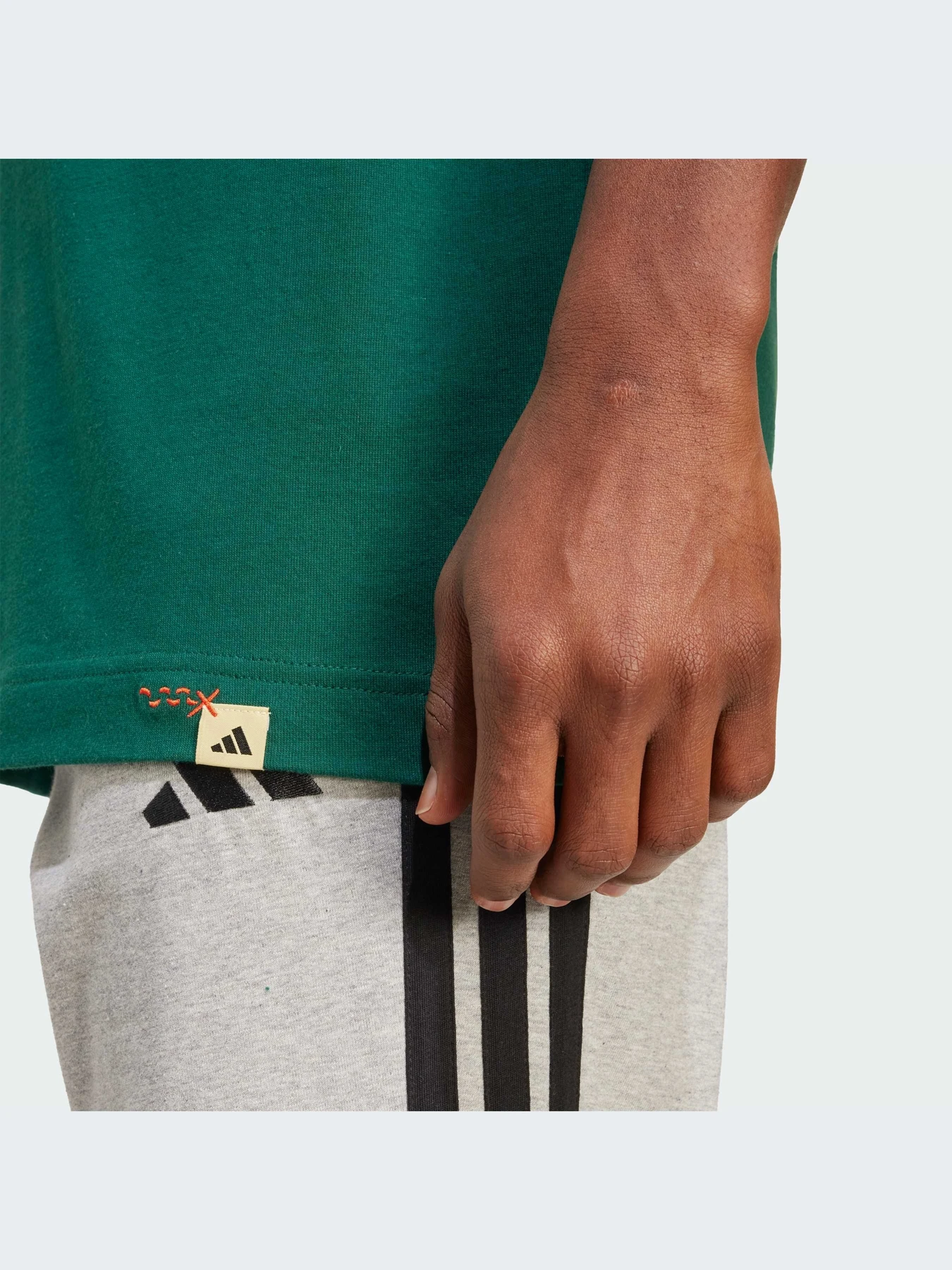 Футболки и поло Adidas модель JM6497-KZ Футболки и поло Adidas модель JM6497-KZ Фото