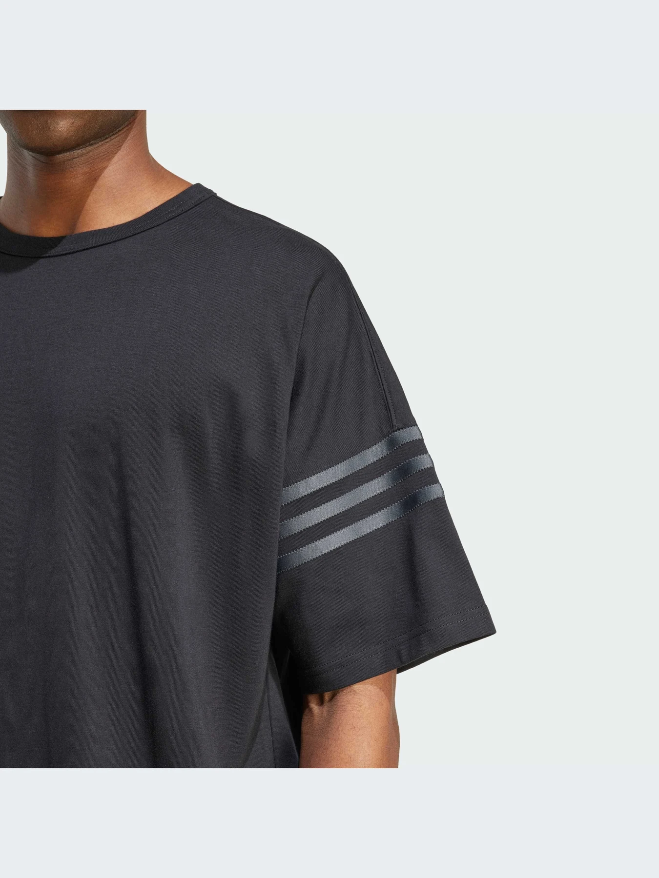 Футболки и поло Adidas Adicolor модель HZ3700-KZ Футболки и поло Adidas Adicolor модель HZ3700-KZ Фото