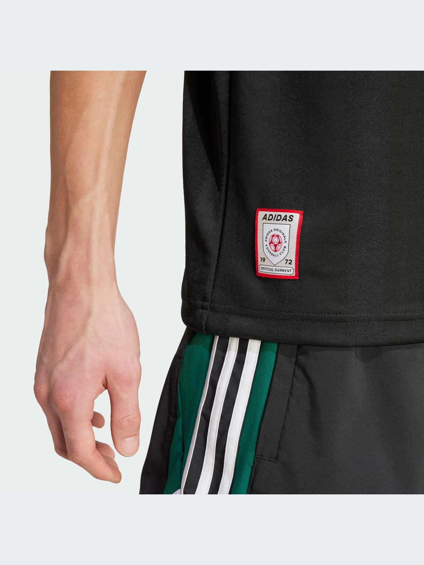 Спортивная футболка Adidas модель JX3068-KZ Спортивная футболка Adidas модель JX3068-KZ Фото
