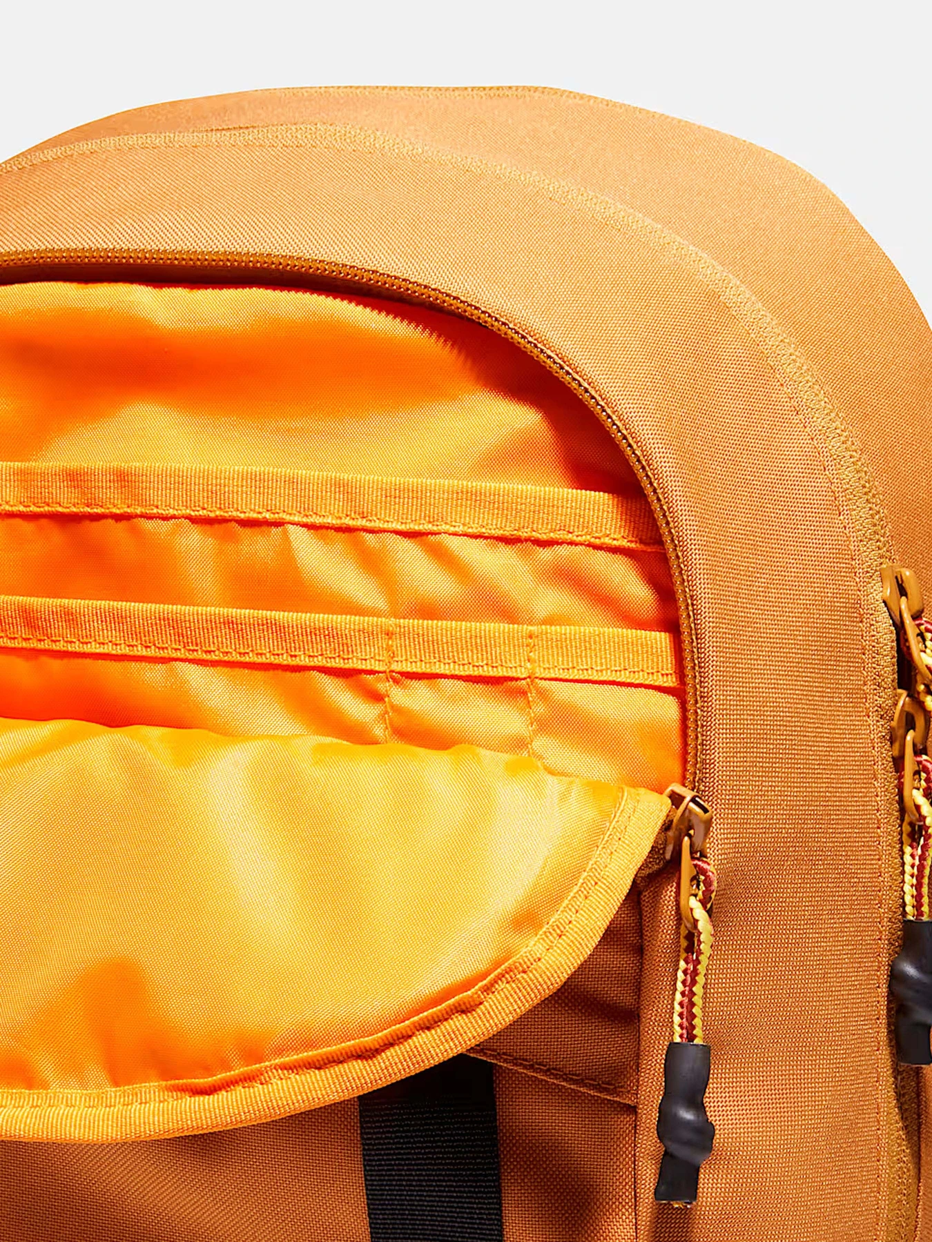 Рюкзаки Timberland модель TB0A2J32P47 Рюкзаки Timberland модель TB0A2J32P47 Фото