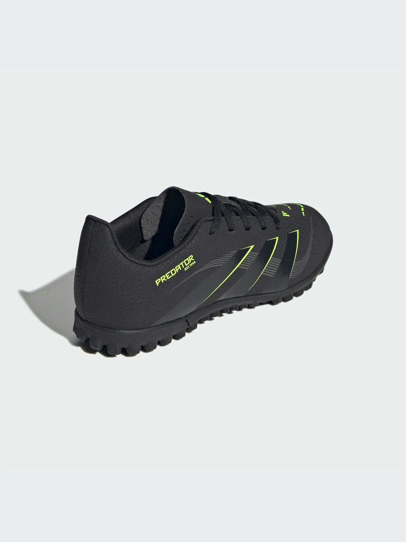 Кроссовки Adidas Predator модель JH8863-KZ Кроссовки Adidas Predator модель JH8863-KZ Фото