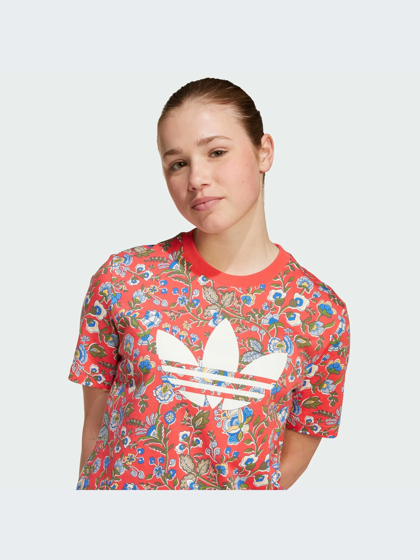 Футболки и поло Adidas Graphics модель JV7817-KZ Футболки и поло Adidas Graphics модель JV7817-KZ Фото