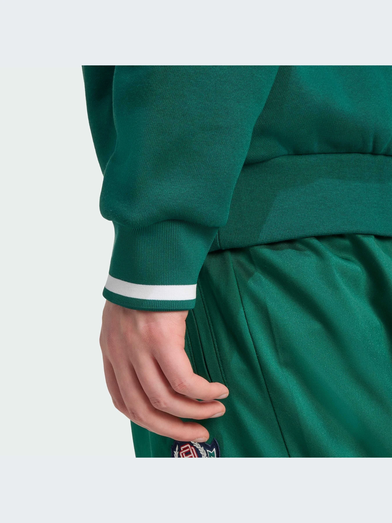 Худи и свитшоты Adidas модель JX3066-KZ Худи и свитшоты Adidas модель JX3066-KZ Фото