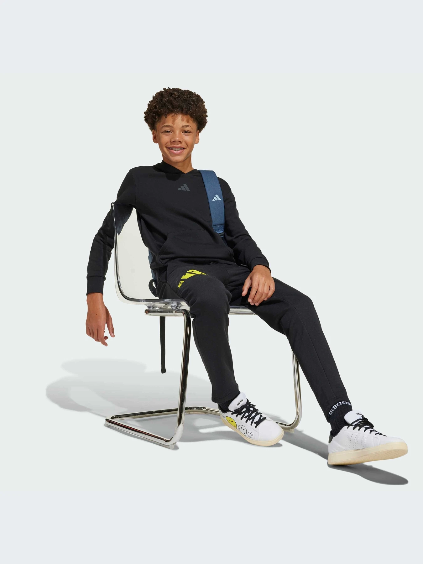 Брюки Adidas модель JJ3073-KZ Брюки Adidas модель JJ3073-KZ Фото