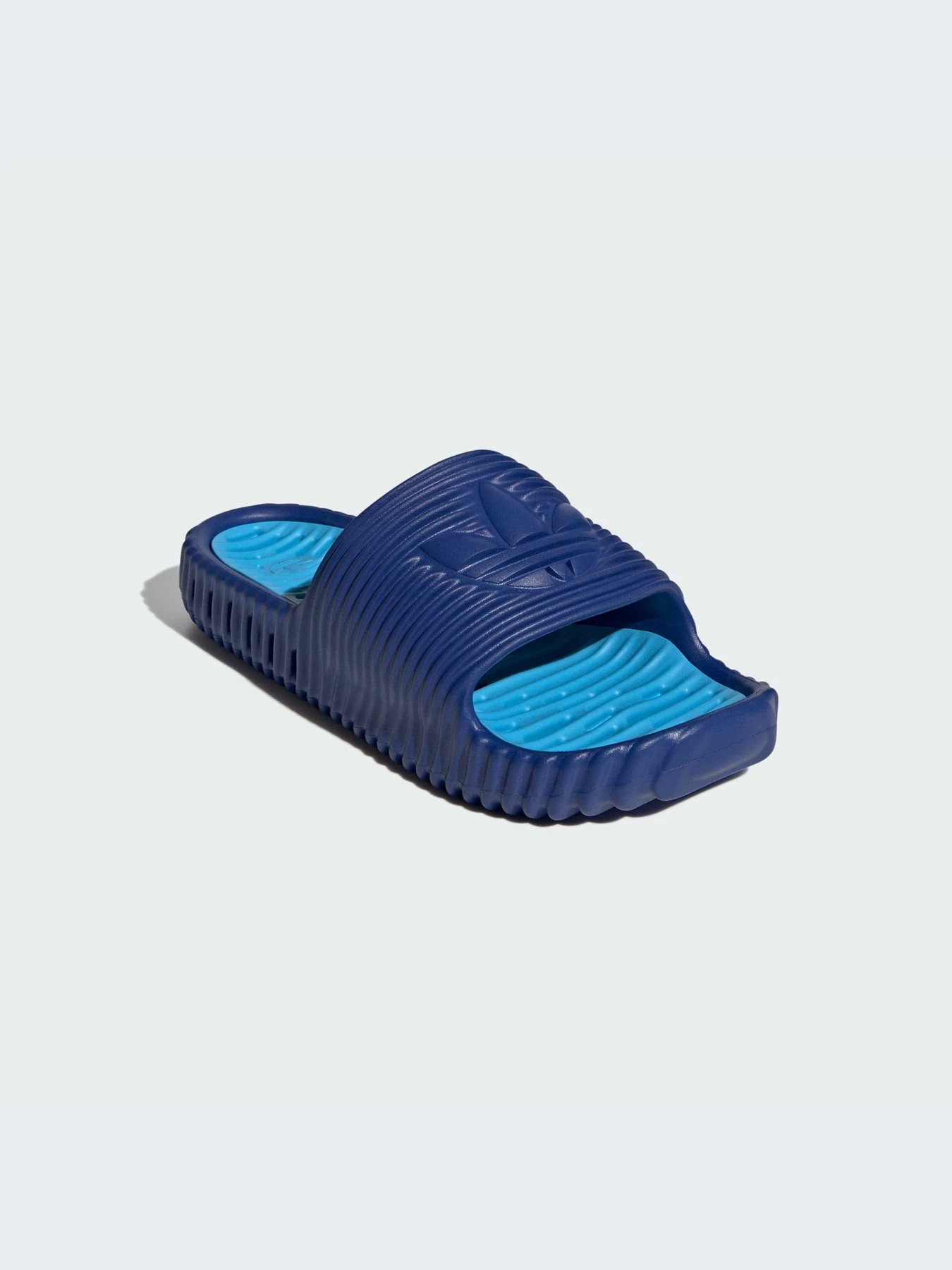 Шлёпанцы Adidas Adilette модель JH5517-KZ Шлёпанцы Adidas Adilette модель JH5517-KZ Фото
