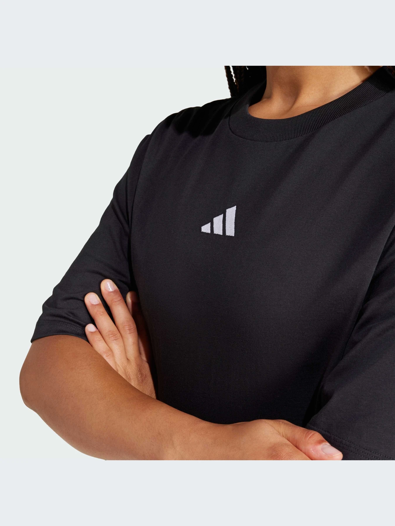 Футболки и поло Adidas модель JD4998-KZ Футболки и поло Adidas модель JD4998-KZ Фото