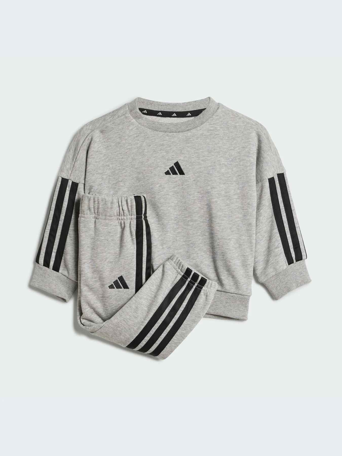 Костюмы Adidas модель JD8163-KZ Костюмы Adidas модель JD8163-KZ Фото