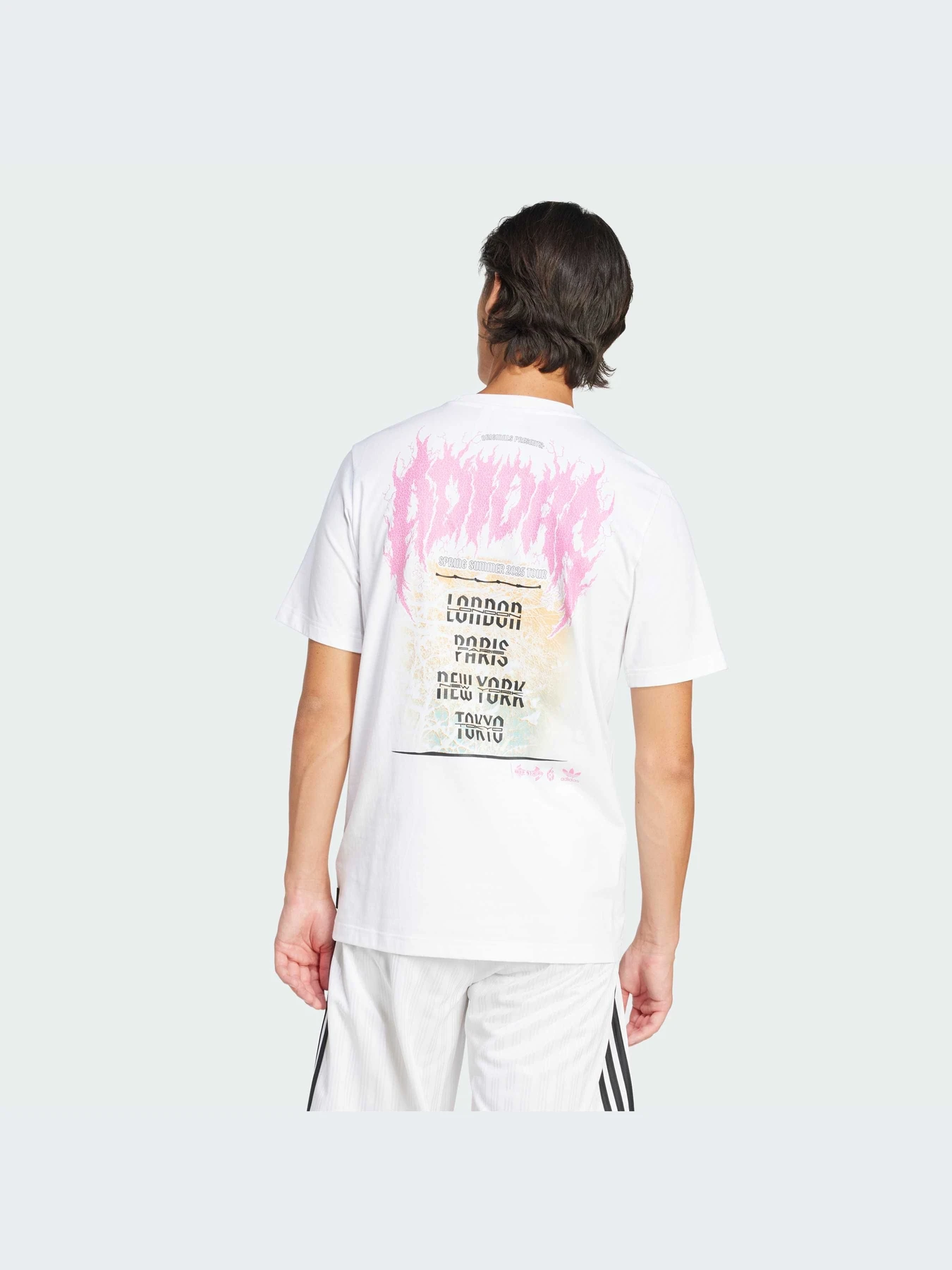 Футболки и поло Adidas Graphics модель JD0665-KZ Футболки и поло Adidas Graphics модель JD0665-KZ Фото