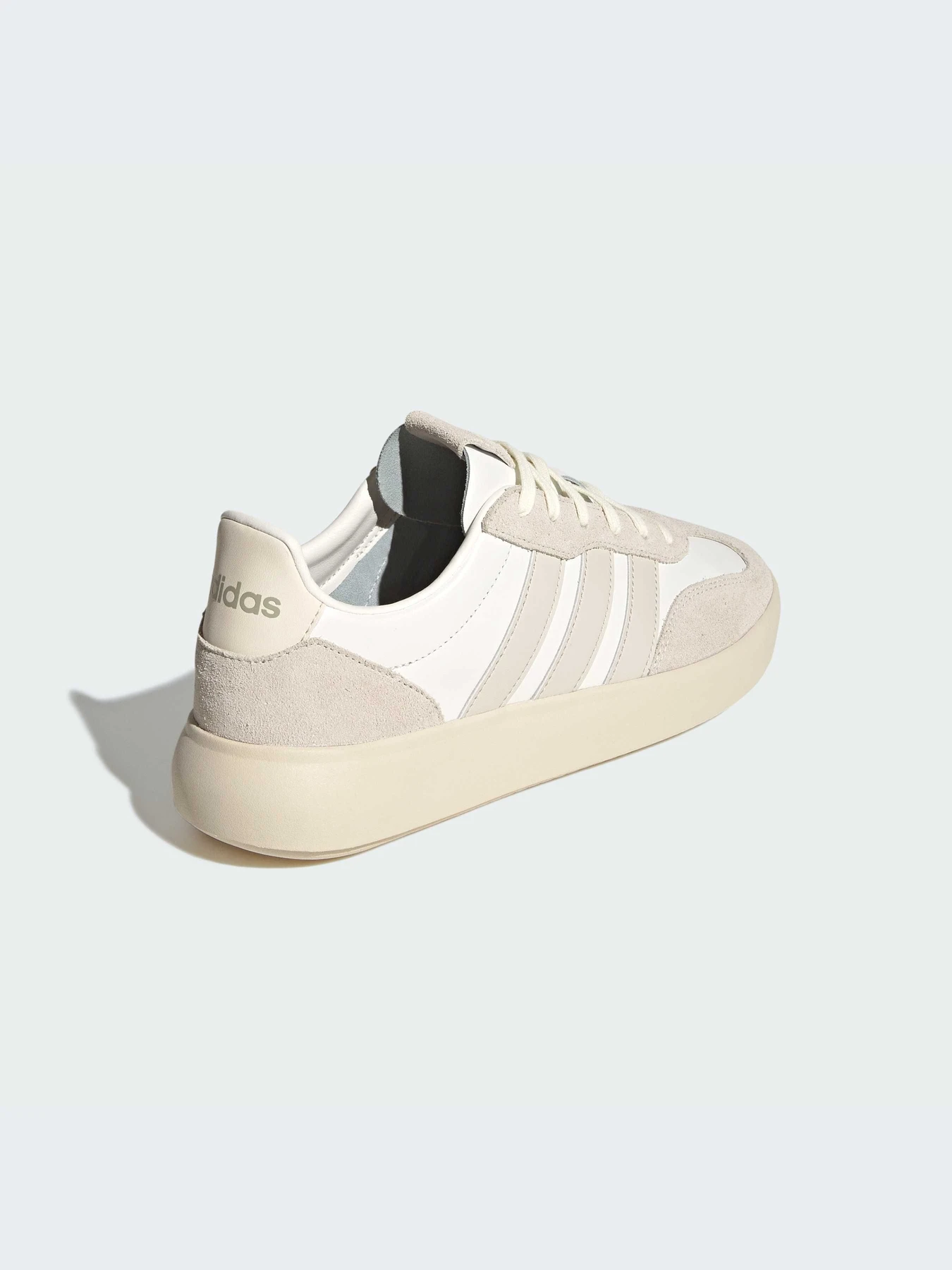 Кроссовки Adidas модель JR1228-KZ Кроссовки Adidas модель JR1228-KZ Фото