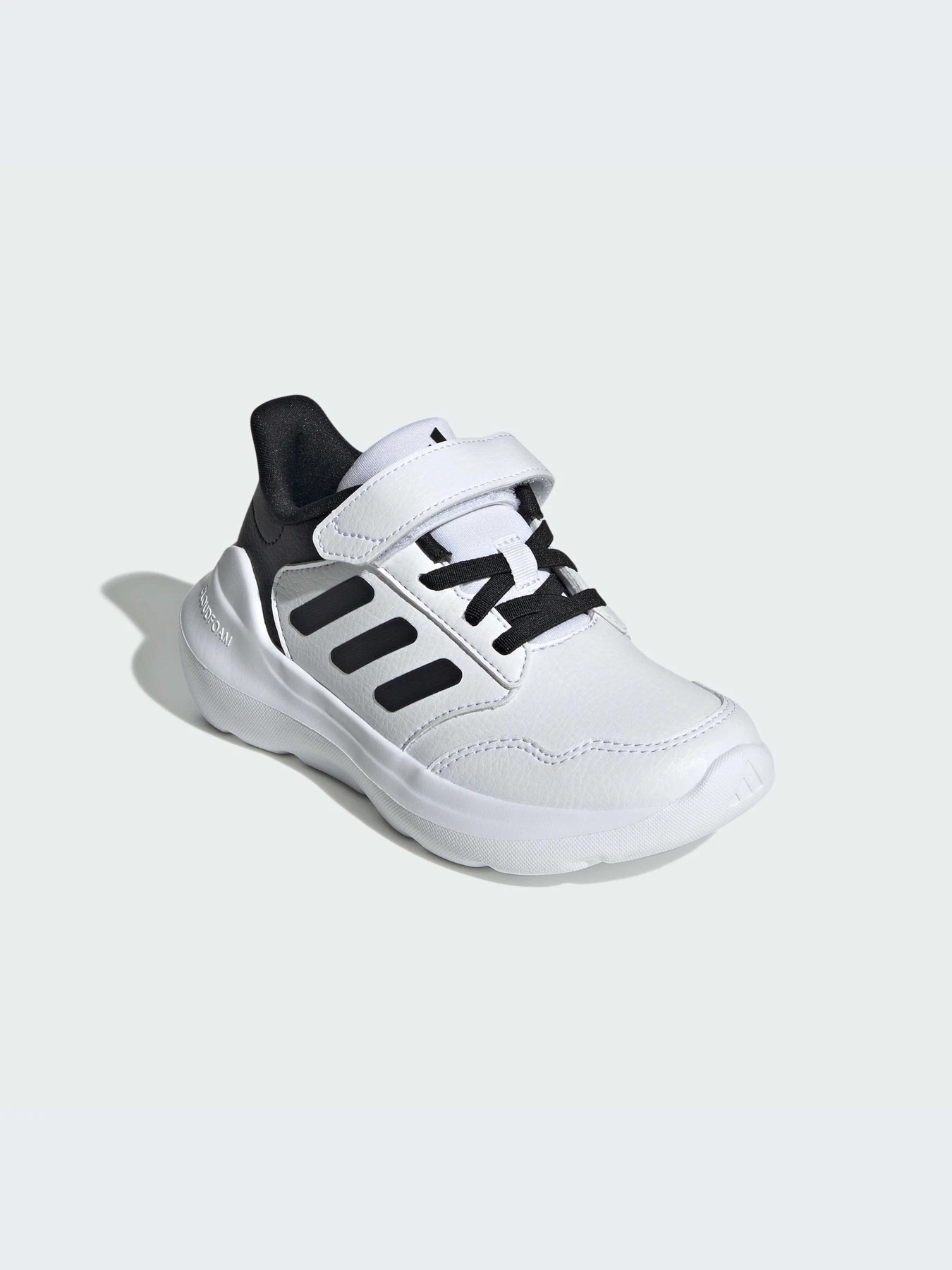 Кроссовки Adidas модель JH8606-KZ Кроссовки Adidas модель JH8606-KZ Фото