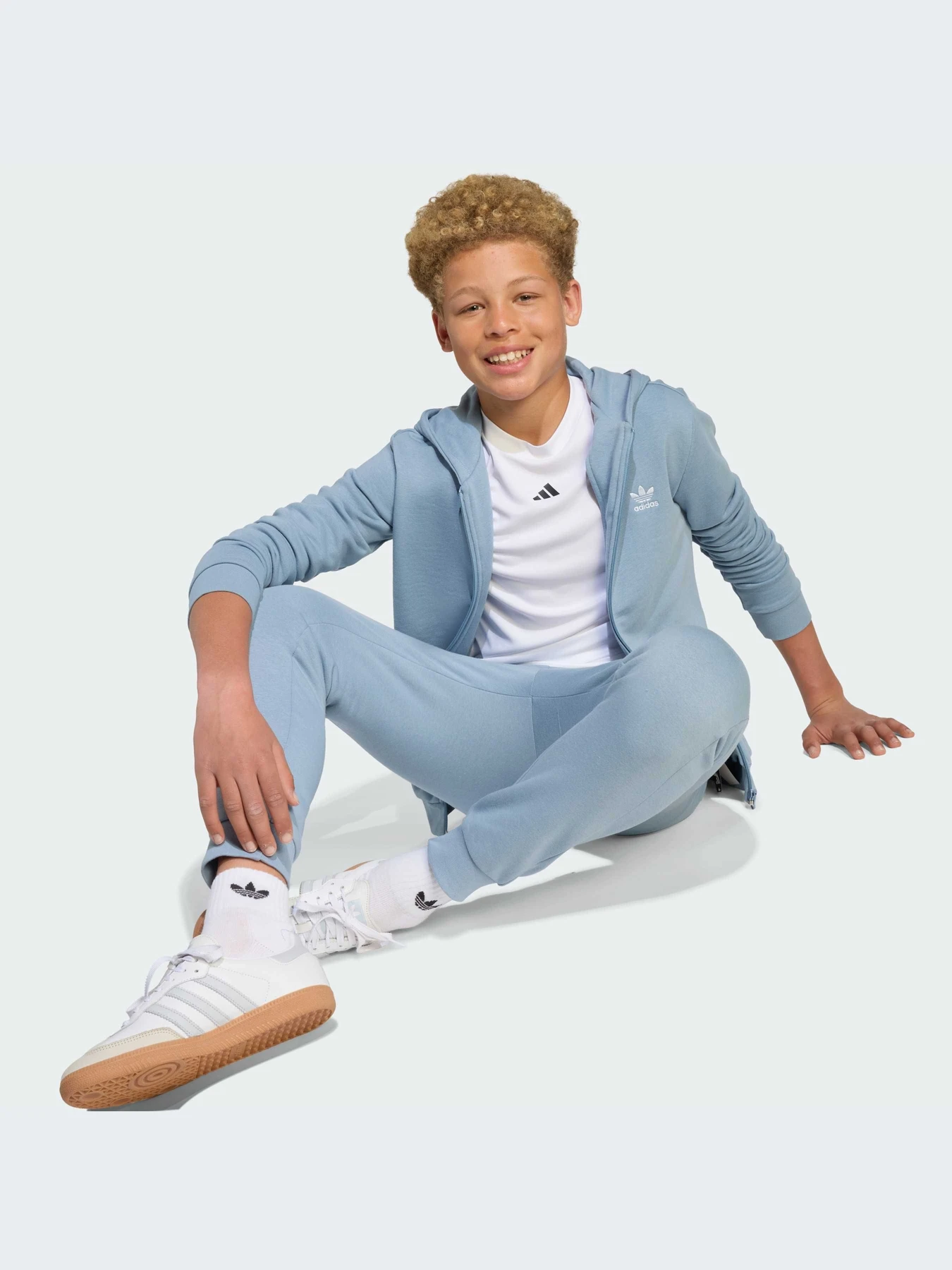 Худи и свитшоты Adidas модель JX2791-KZ Худи и свитшоты Adidas модель JX2791-KZ Фото