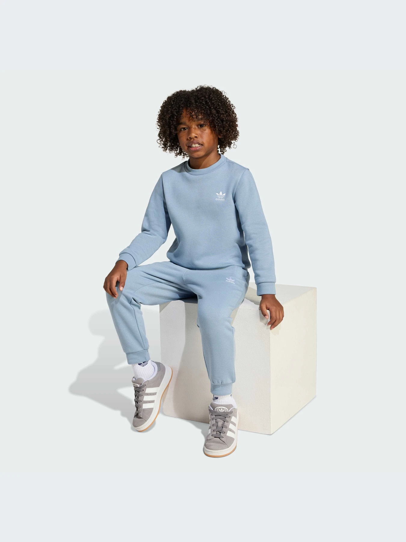 Костюмы Adidas модель JY4881-KZ Костюмы Adidas модель JY4881-KZ Фото