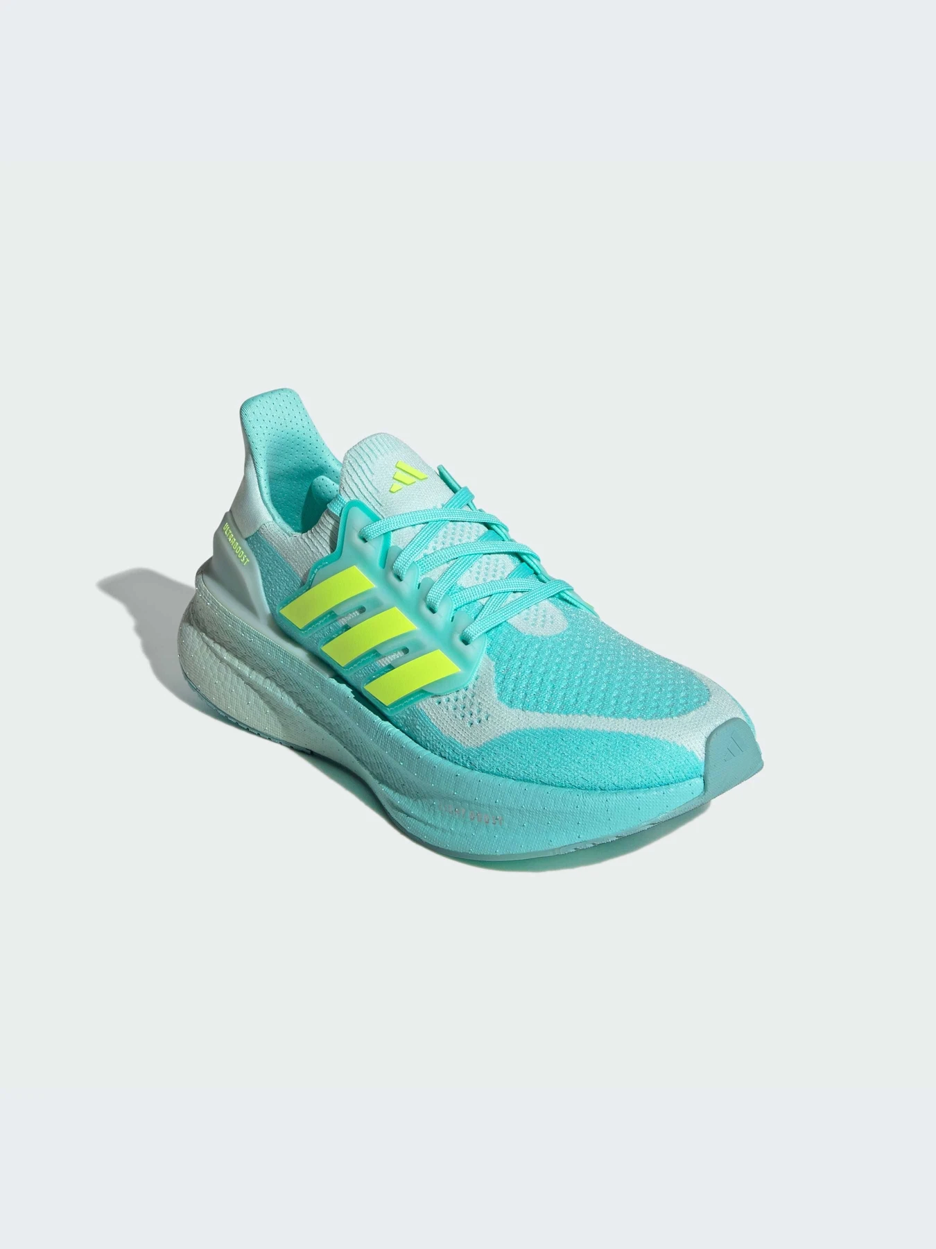 Кроссовки Adidas Ultraboost модель JQ2911-KZ Кроссовки Adidas Ultraboost модель JQ2911-KZ Фото