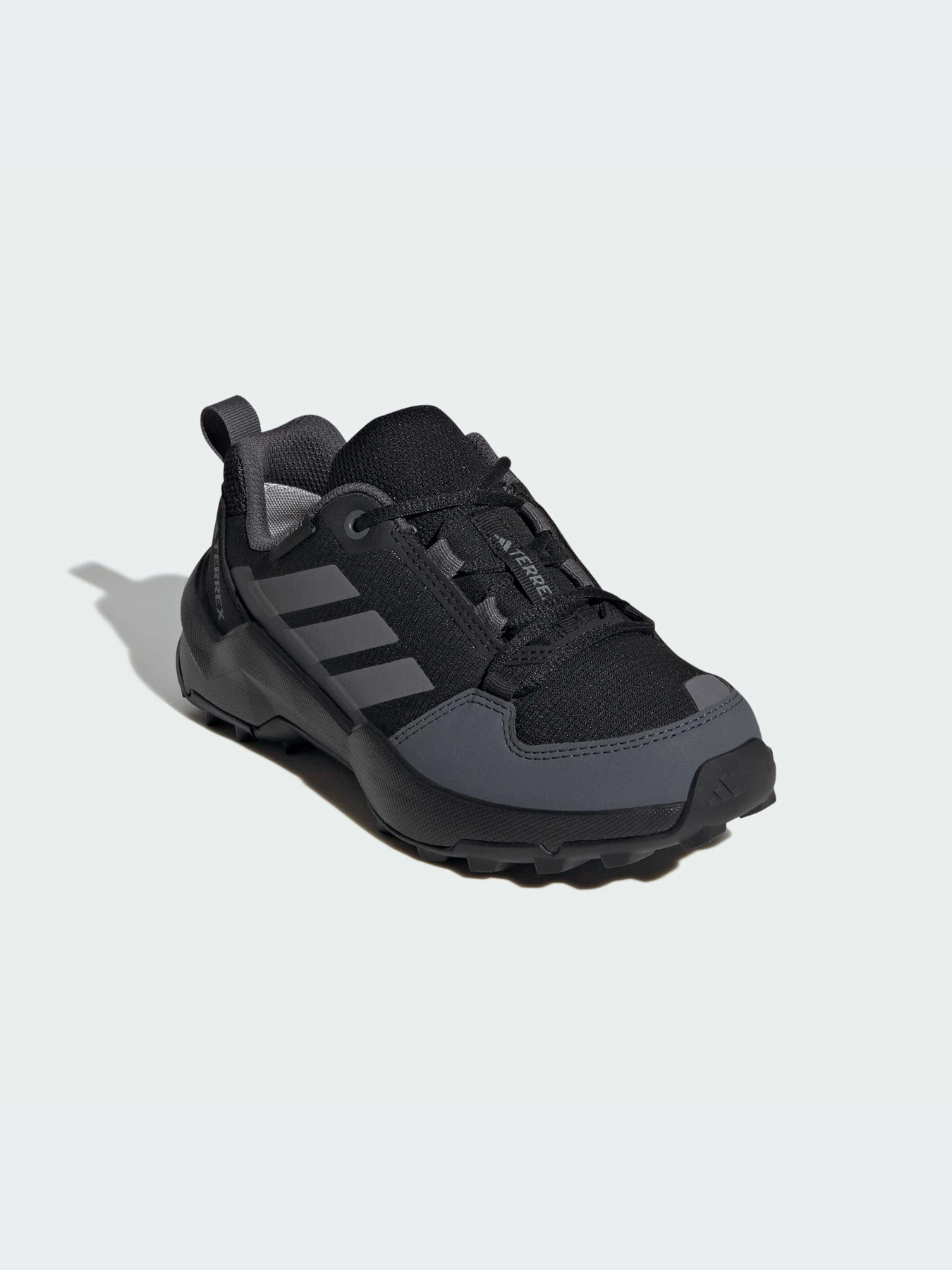 Кроссовки Adidas Terrex модель JI0917-KZ Кроссовки Adidas Terrex модель JI0917-KZ Фото