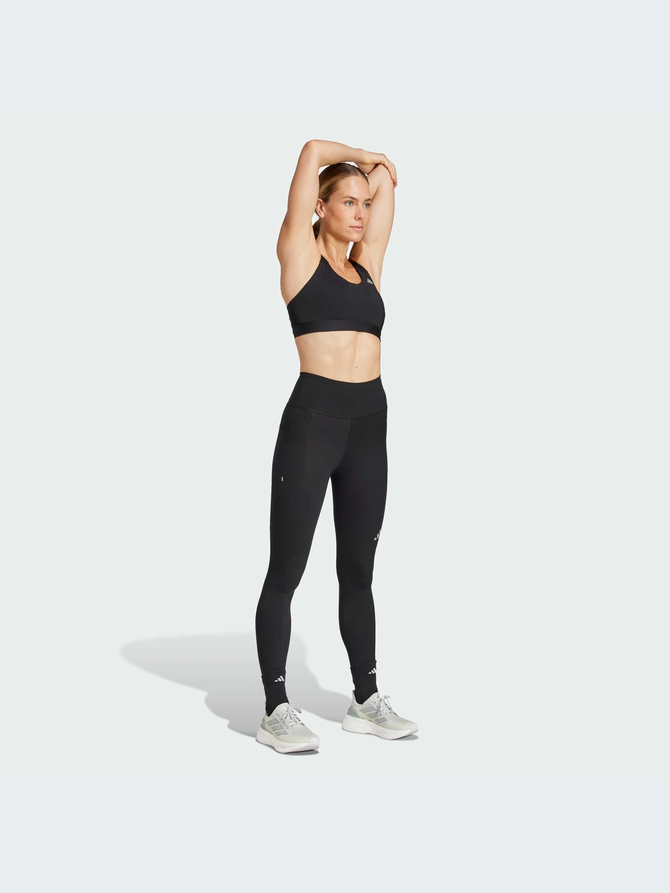 Брюки Adidas модель JE8037-KZ Брюки Adidas модель JE8037-KZ Фото
