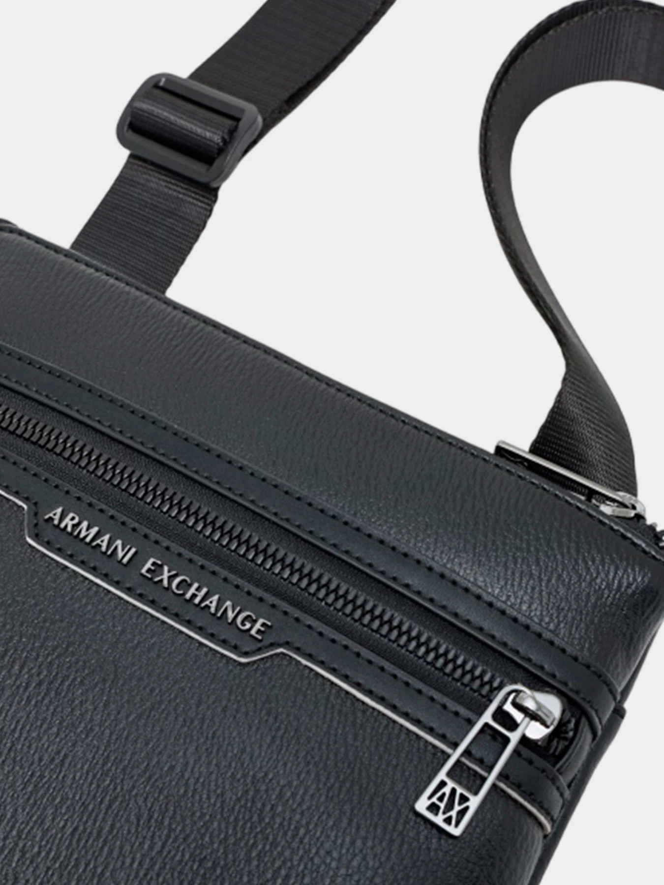 Сумки Armani Exchange модель XM001603-AF17205-MC105 Сумки Armani Exchange модель XM001603-AF17205-MC105 Фото