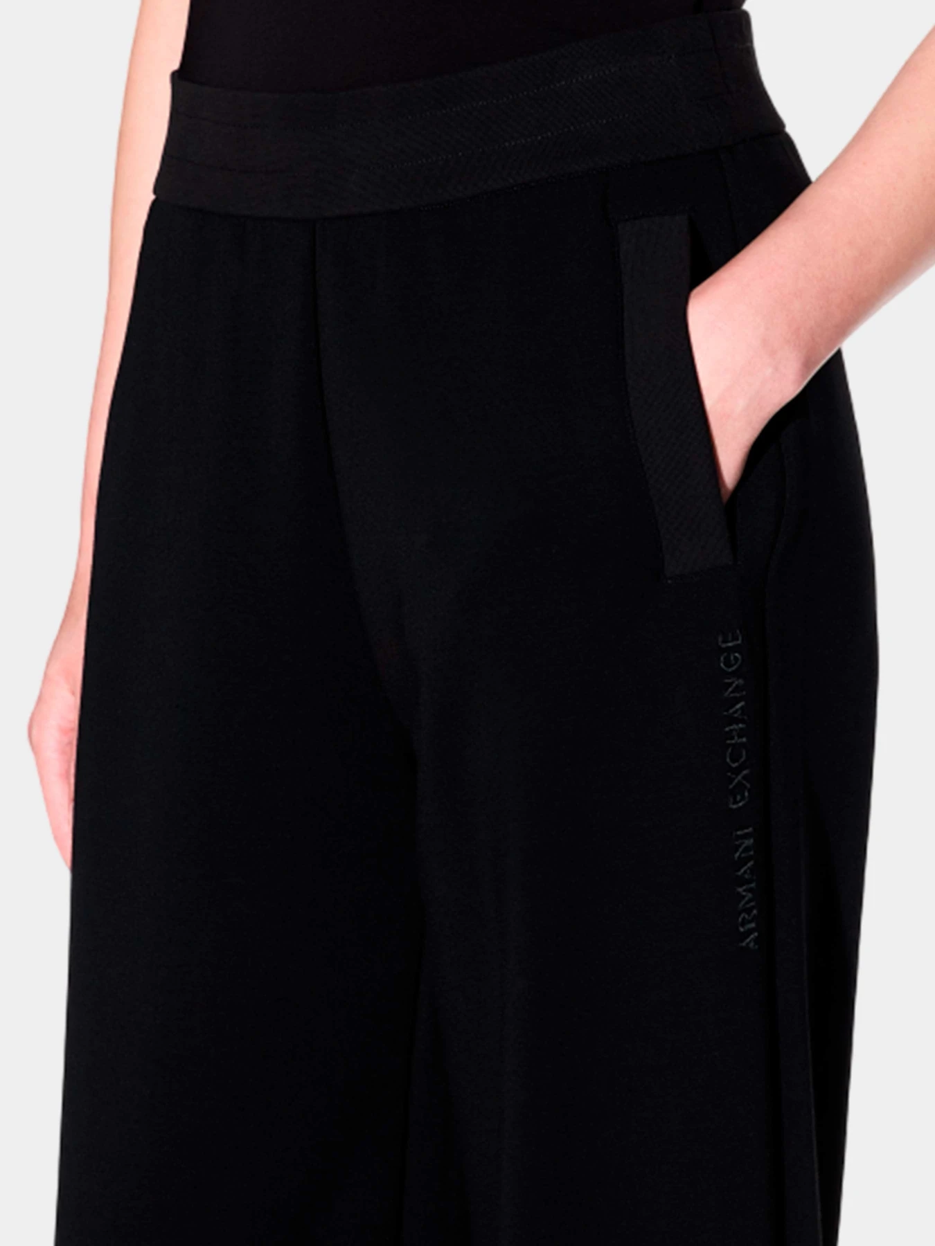 Брюки Armani Exchange модель XW001011-AF16111-UC001 Брюки Armani Exchange модель XW001011-AF16111-UC001 Фото