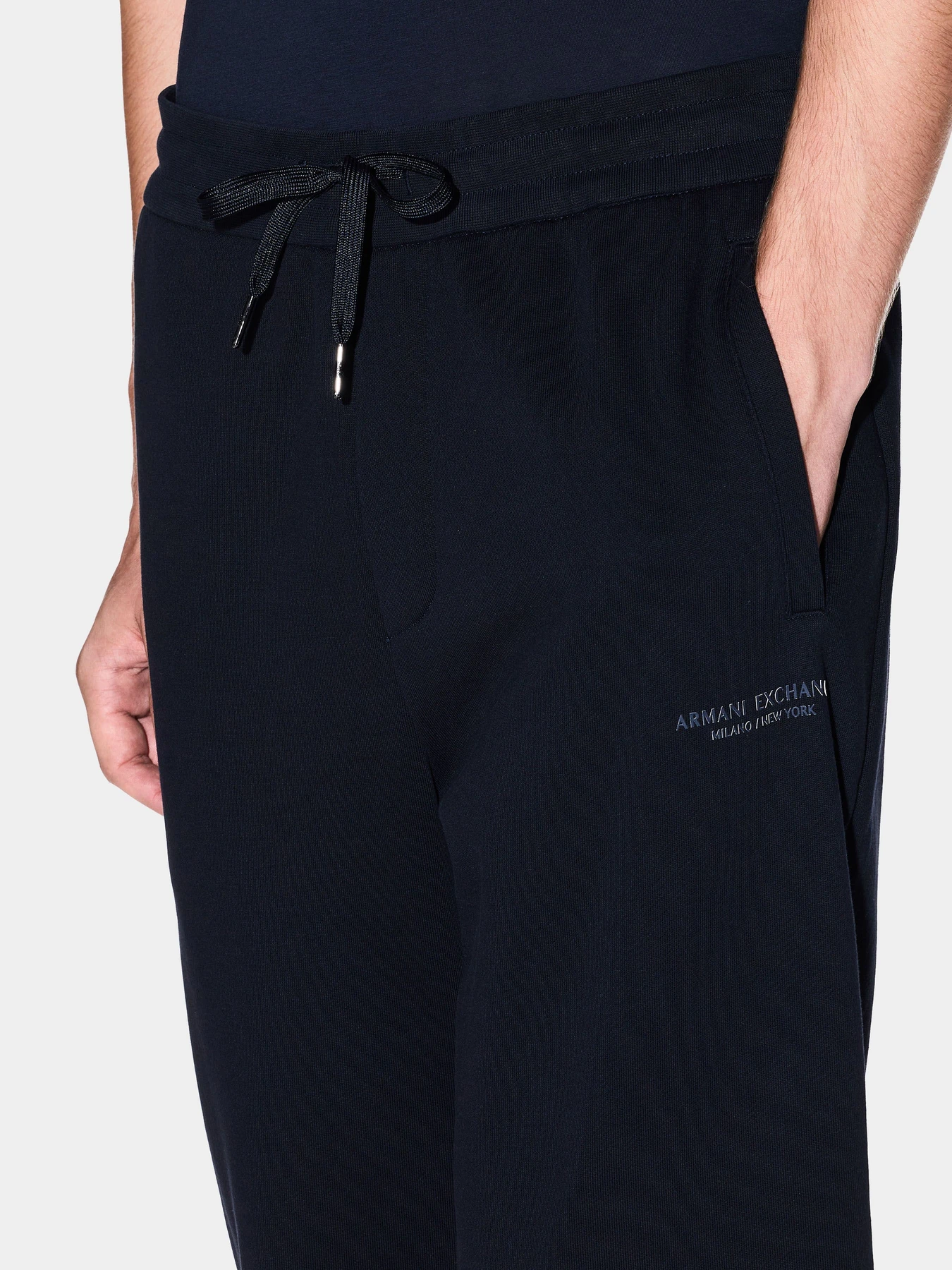 Брюки Armani Exchange модель XM001299-AF20934-UB101 Брюки Armani Exchange модель XM001299-AF20934-UB101 Фото